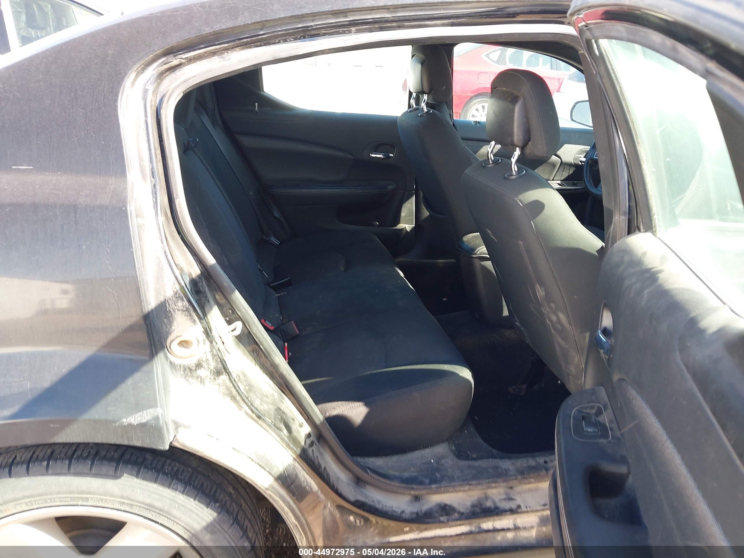 DODGE AVENGER image 8