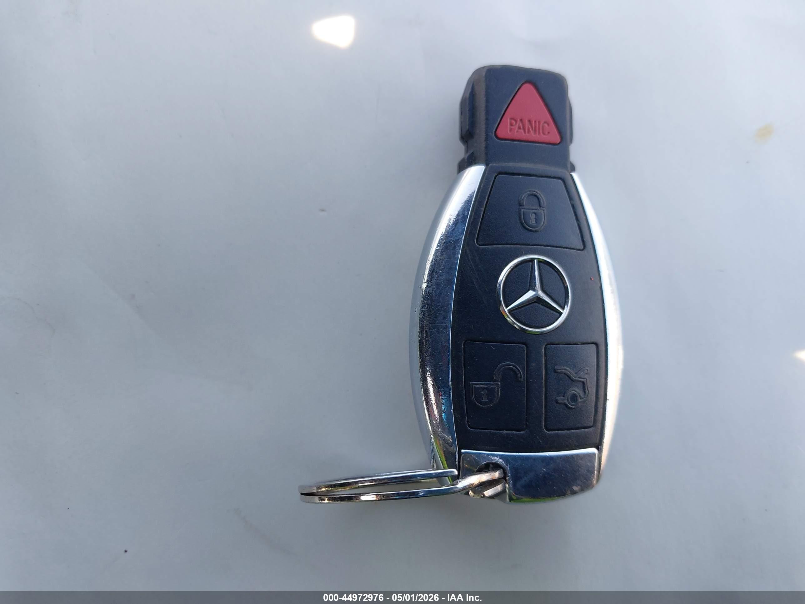 MERCEDES-BENZ E image 11