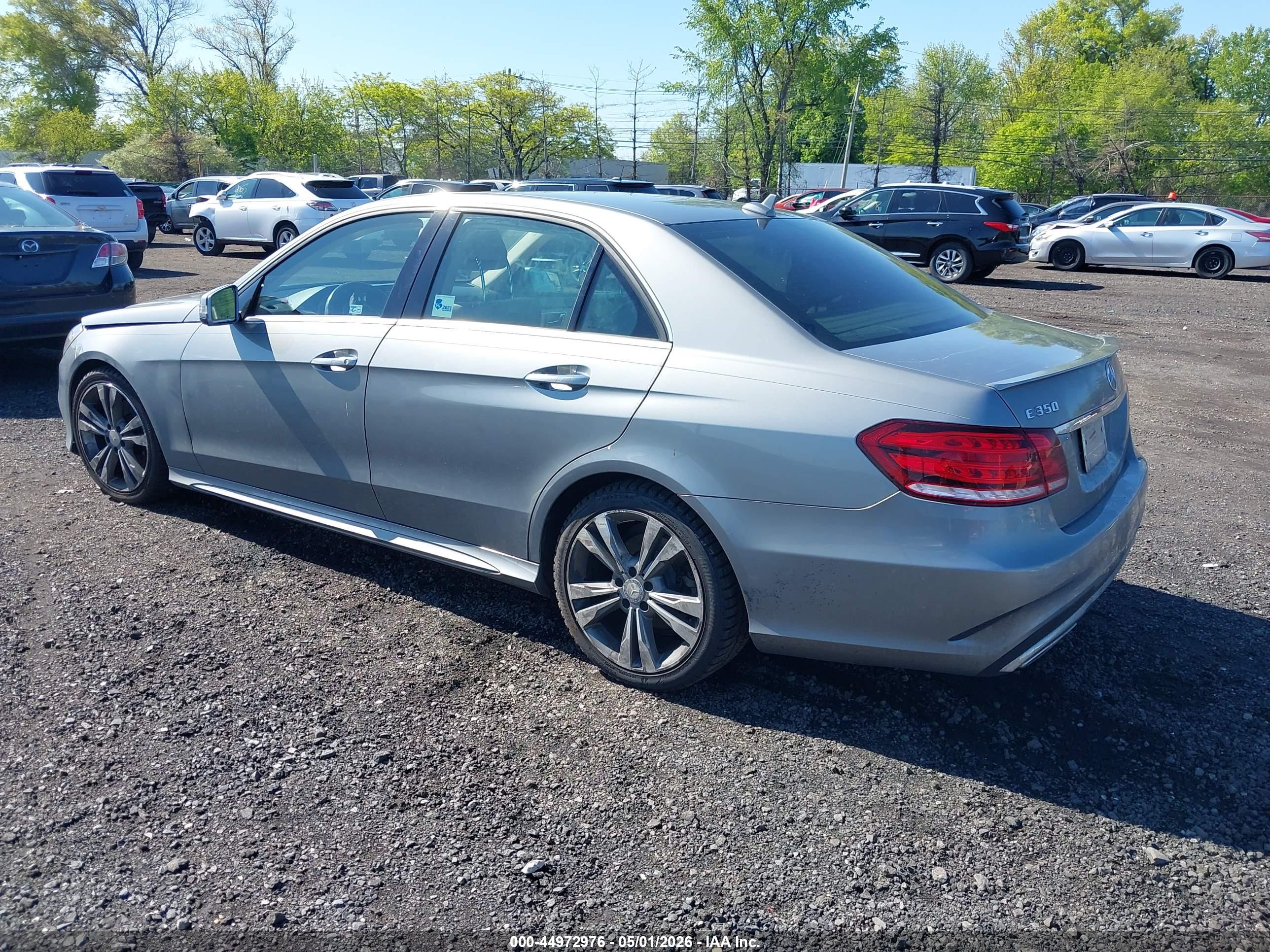MERCEDES-BENZ E image 3