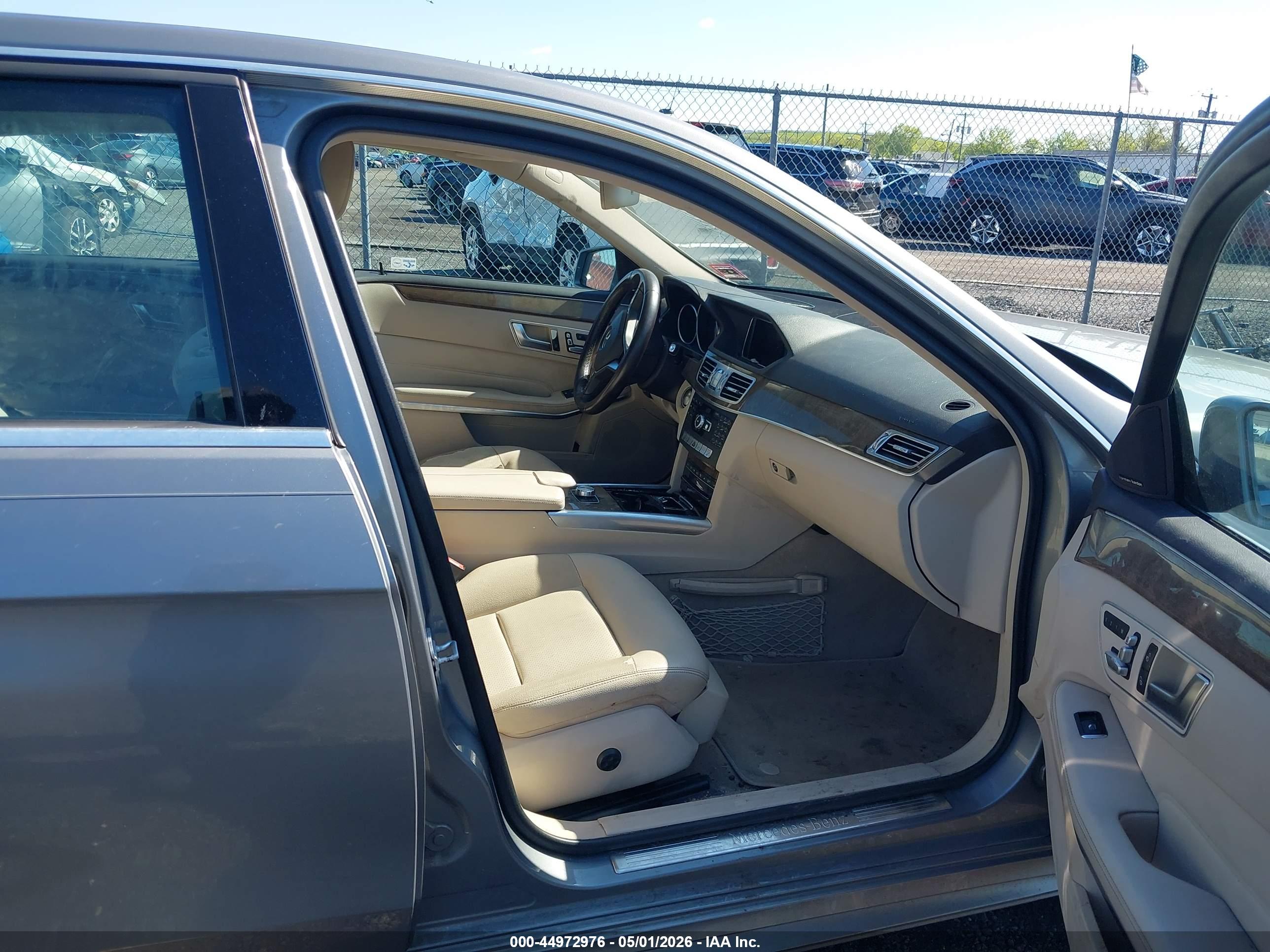 MERCEDES-BENZ E image 5