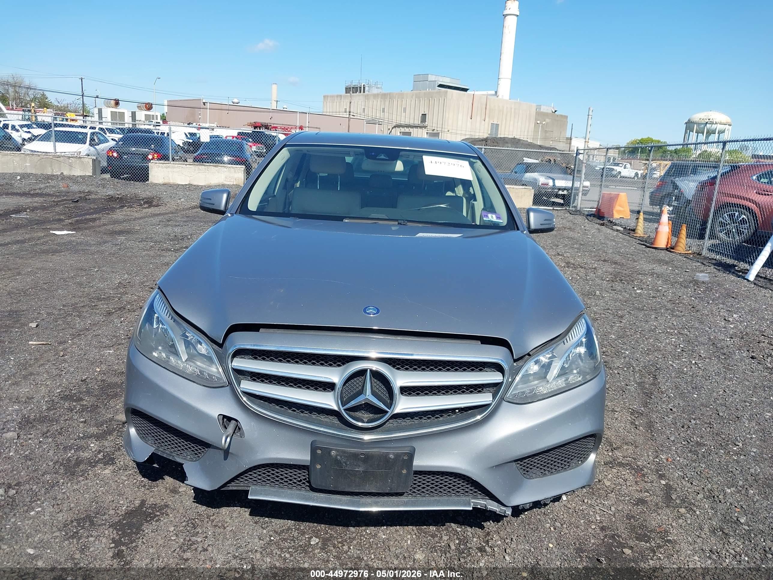 MERCEDES-BENZ E image 6