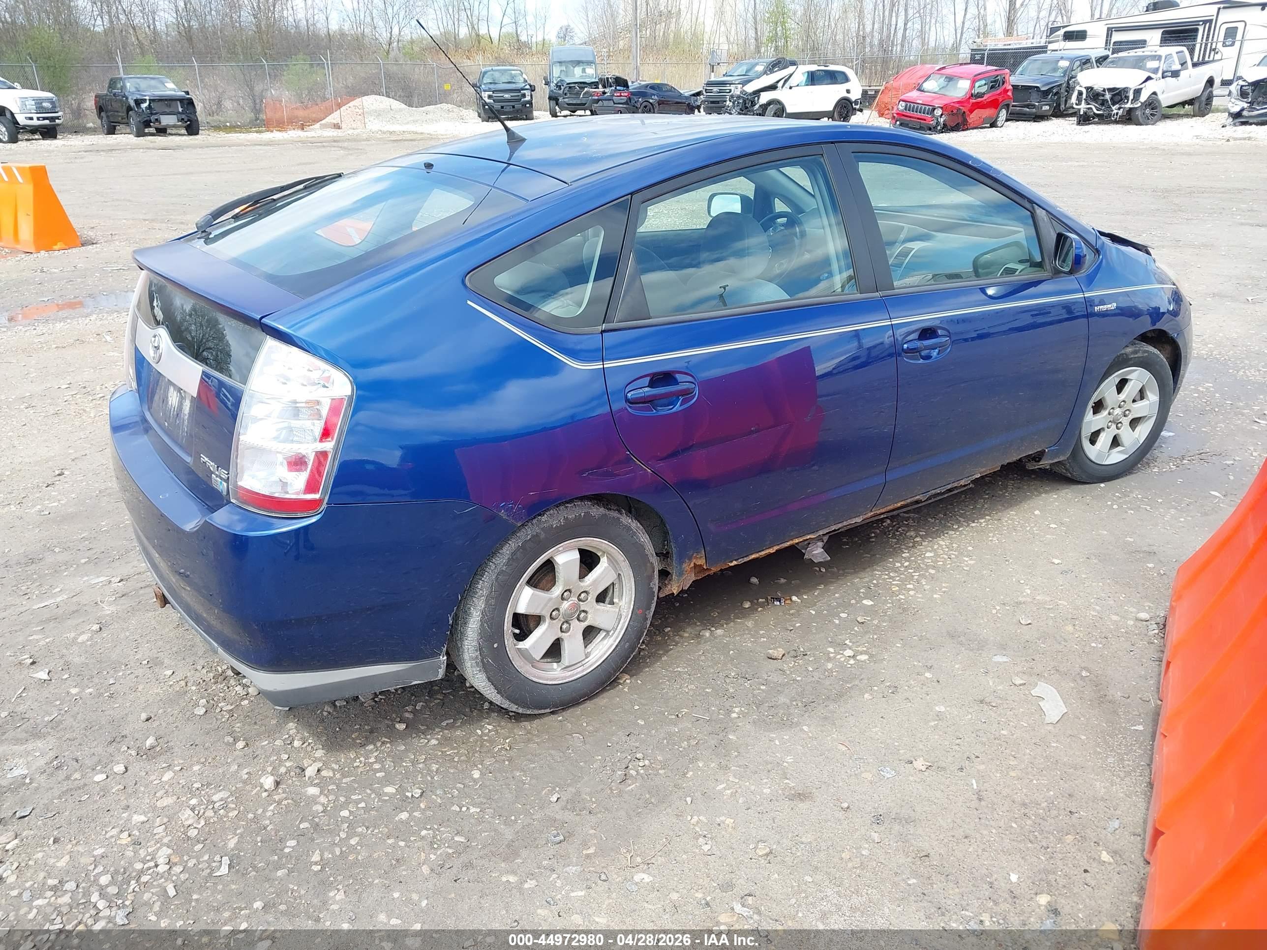 TOYOTA PRIUS image 4