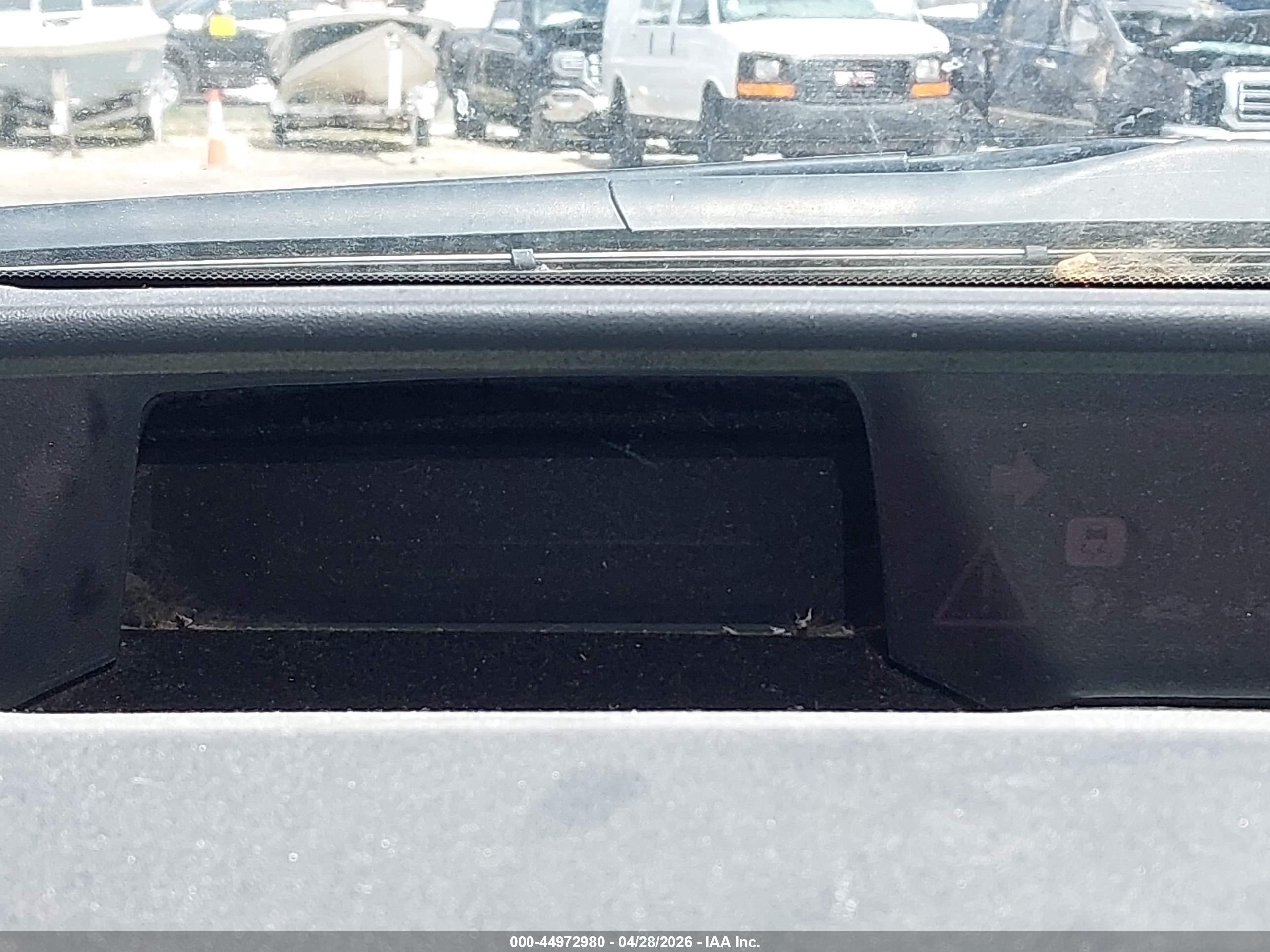 TOYOTA PRIUS image 7
