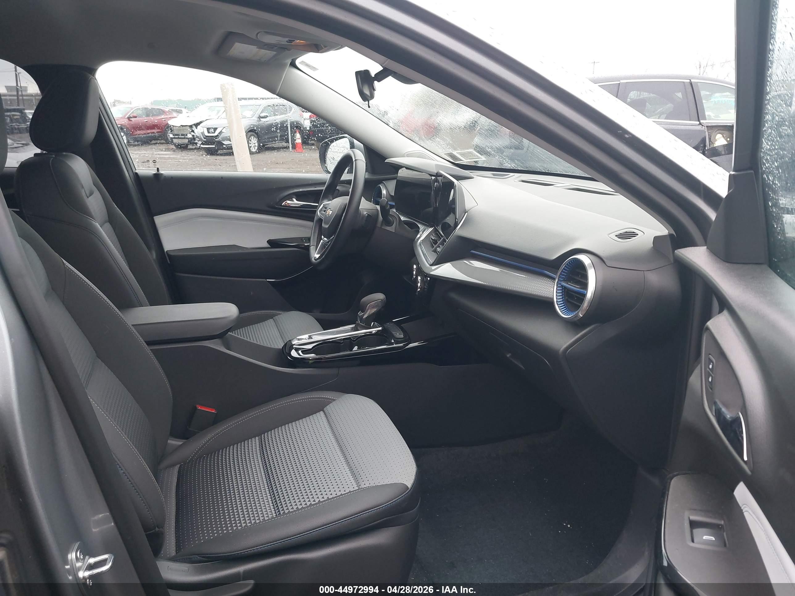 CHEVROLET TRAX image 5