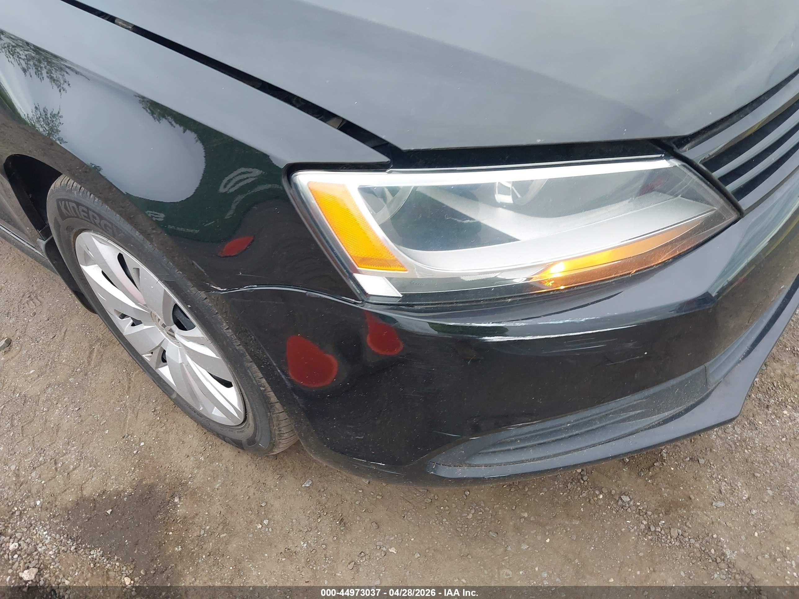 VOLKSWAGEN JETTA image 6