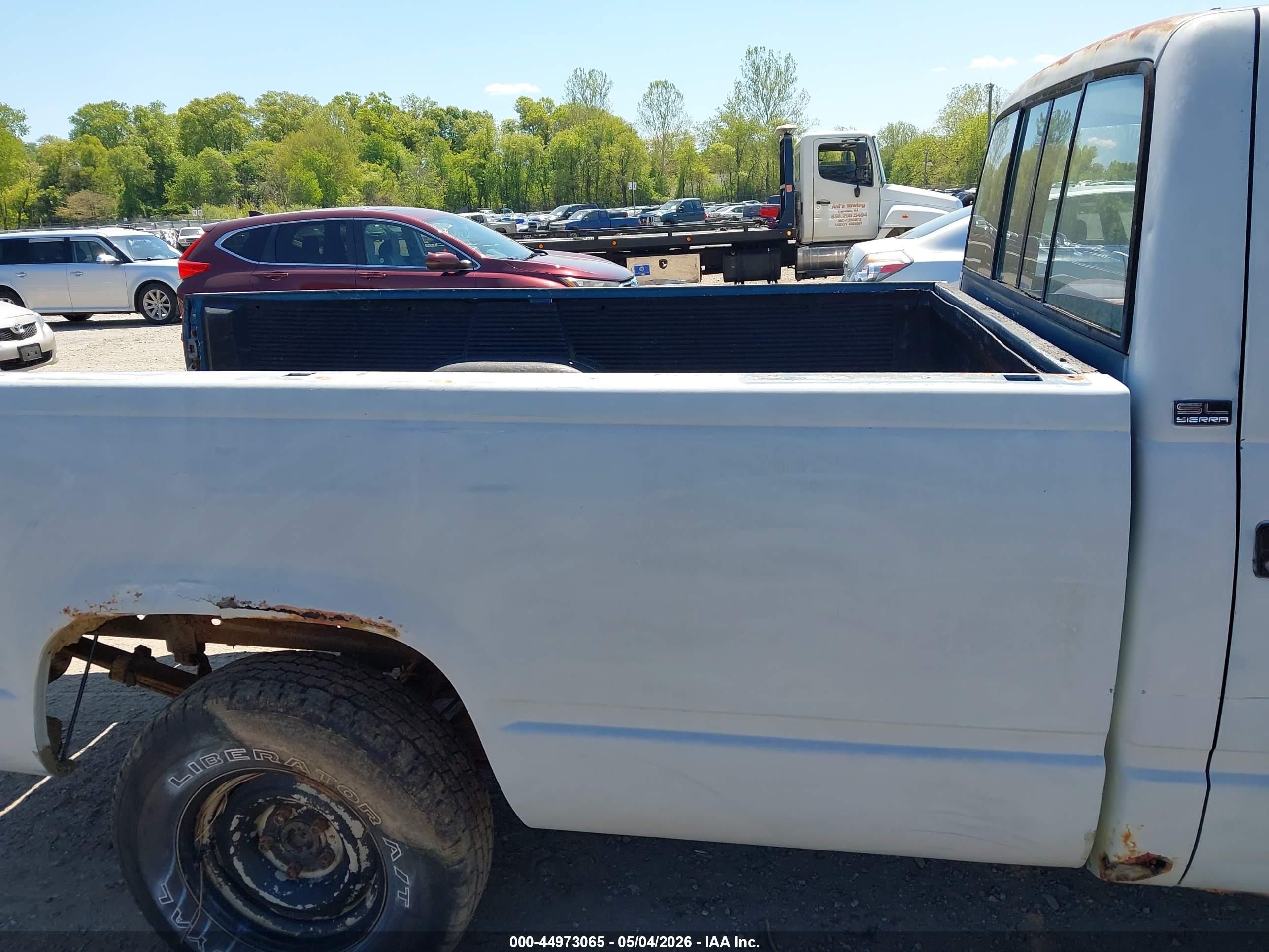 GMC SIERRA image 8