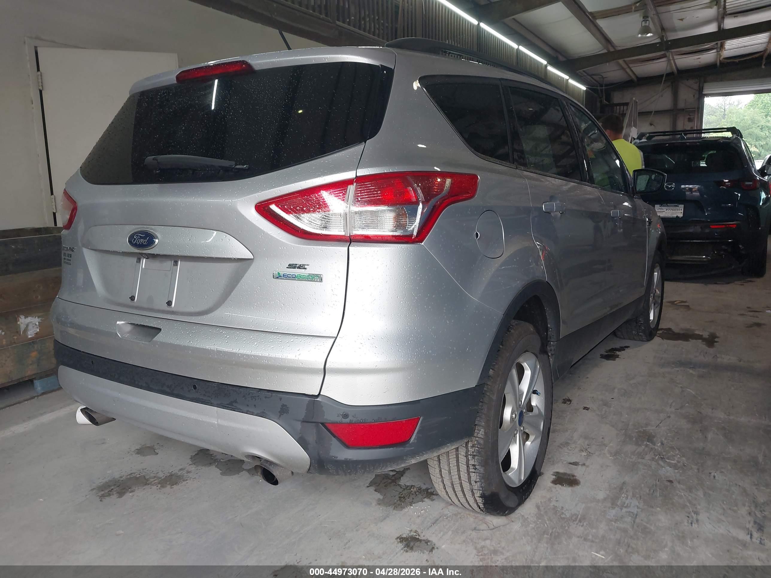 FORD ESCAPE image 4