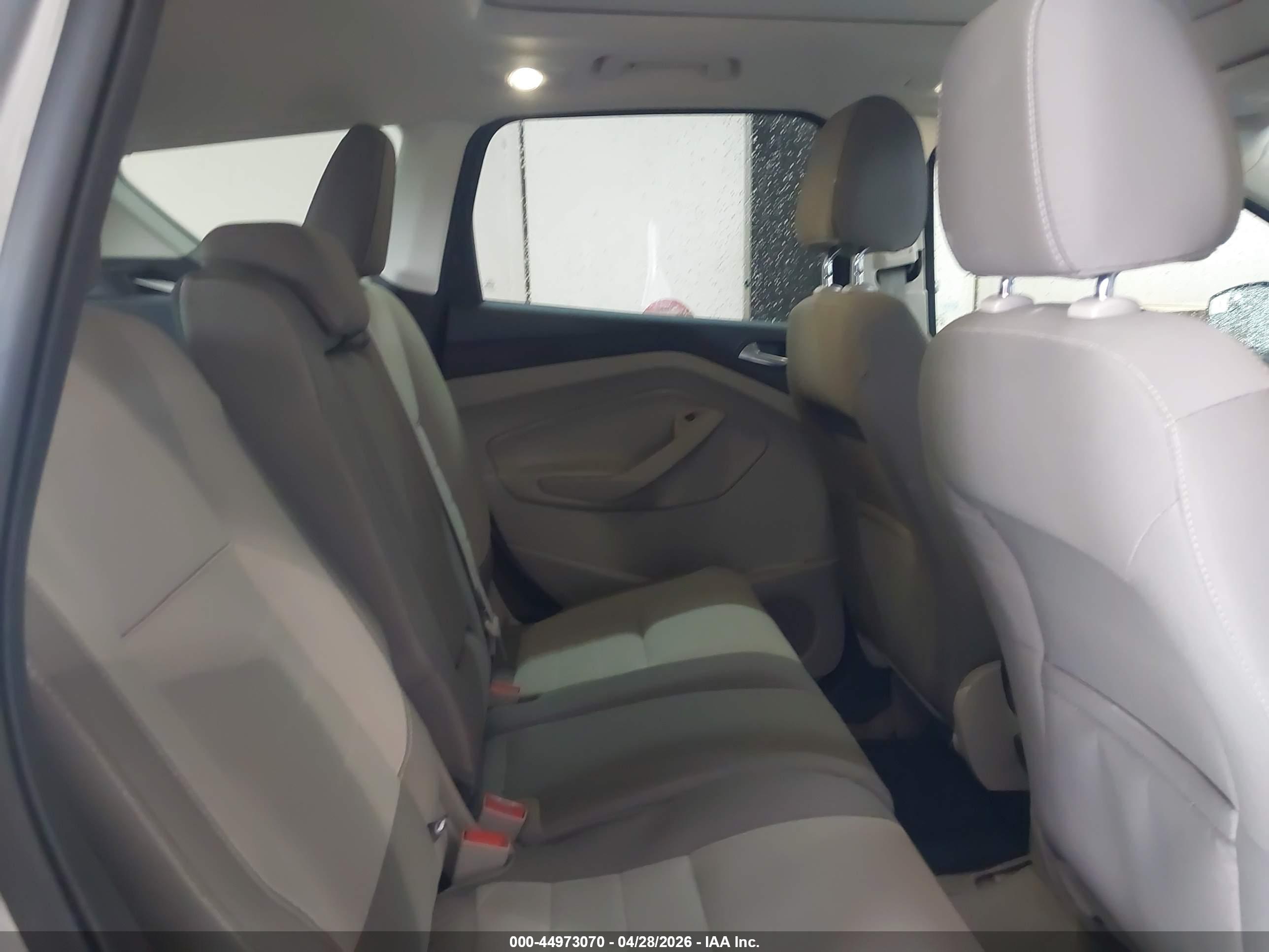 FORD ESCAPE image 8