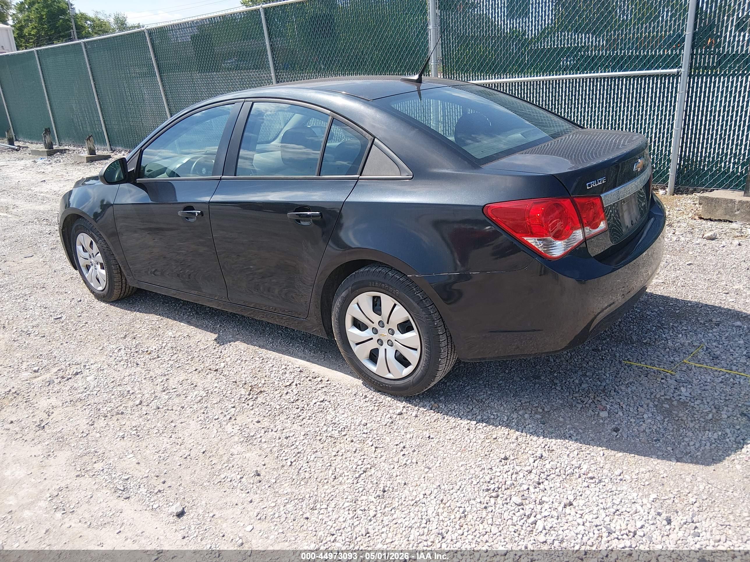 CHEVROLET CRUZE image 3