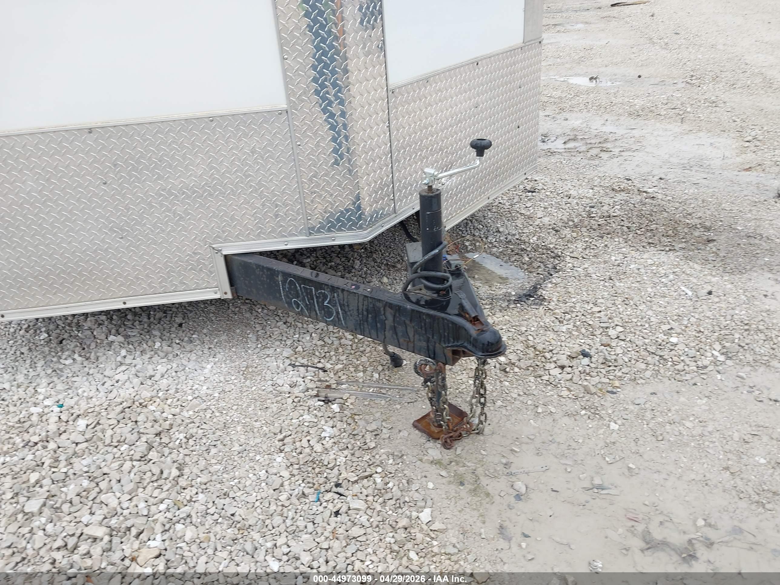 HURRICANE ENCLOSED image 10