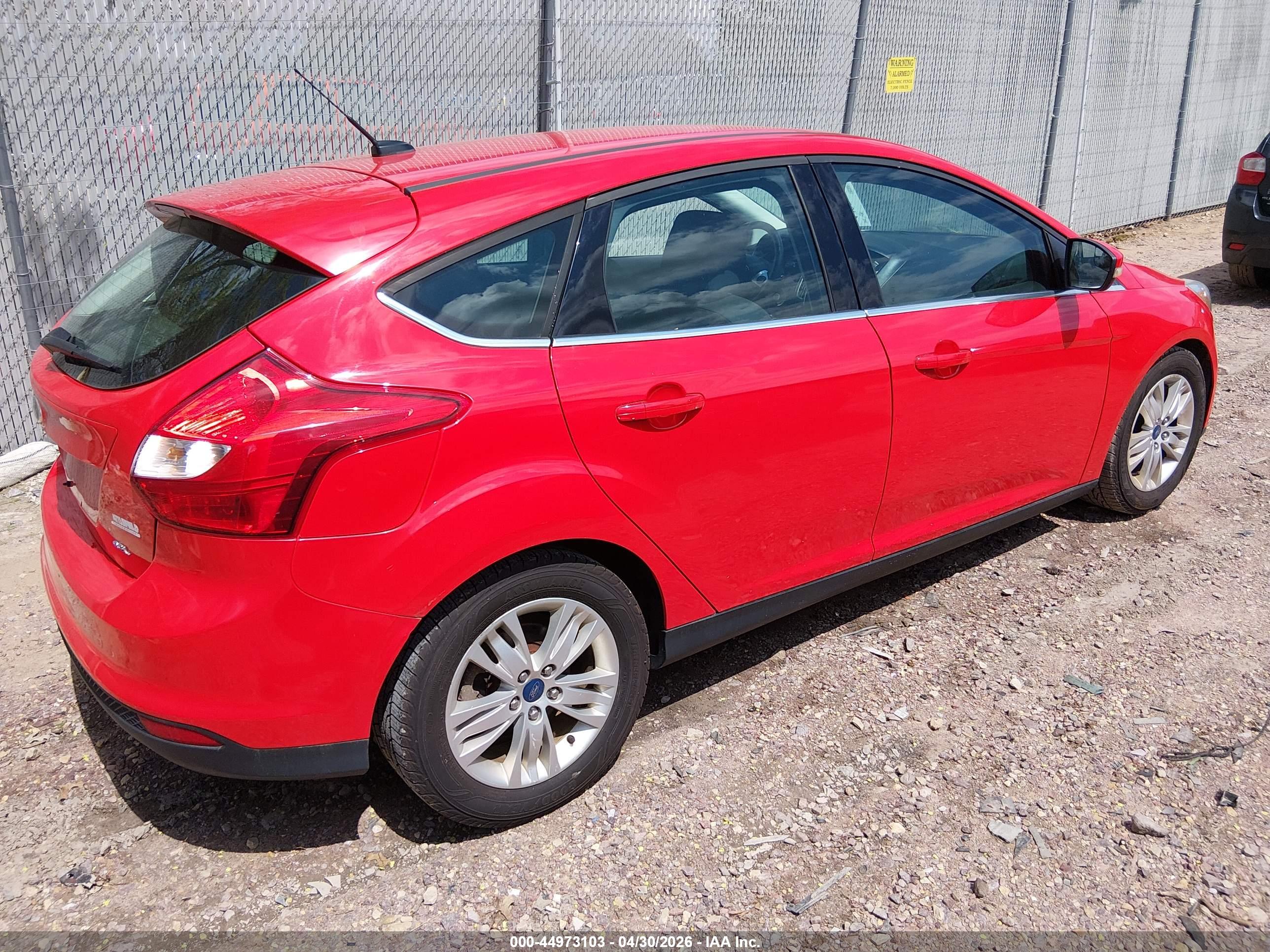 FORD FOCUS image 4