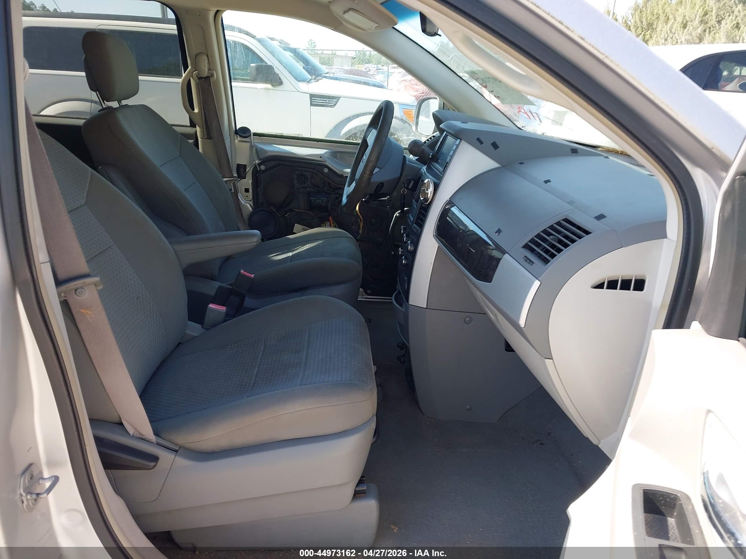 DODGE GRAND image 5
