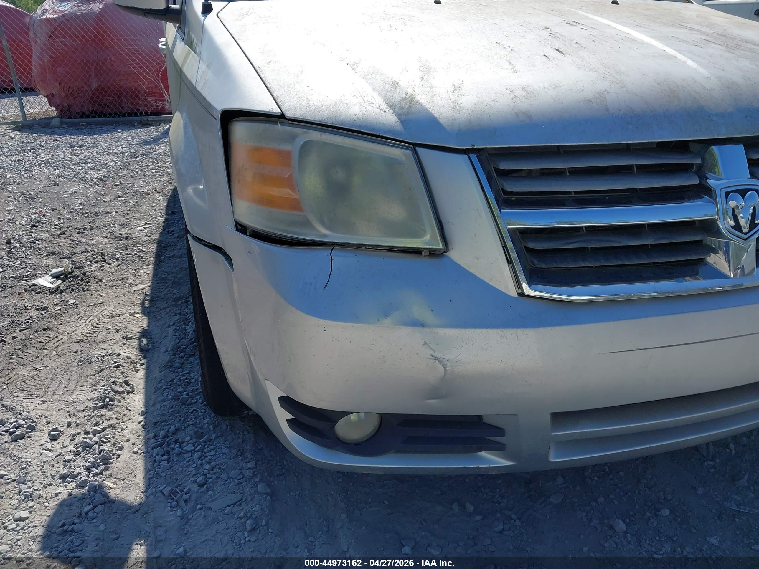 DODGE GRAND image 6