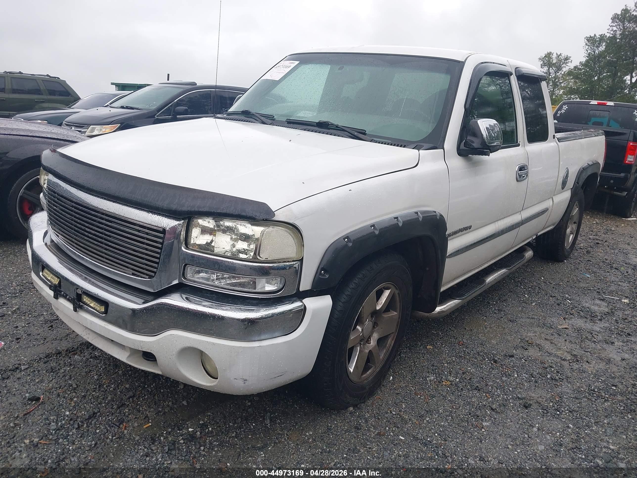 GMC SIERRA image 2