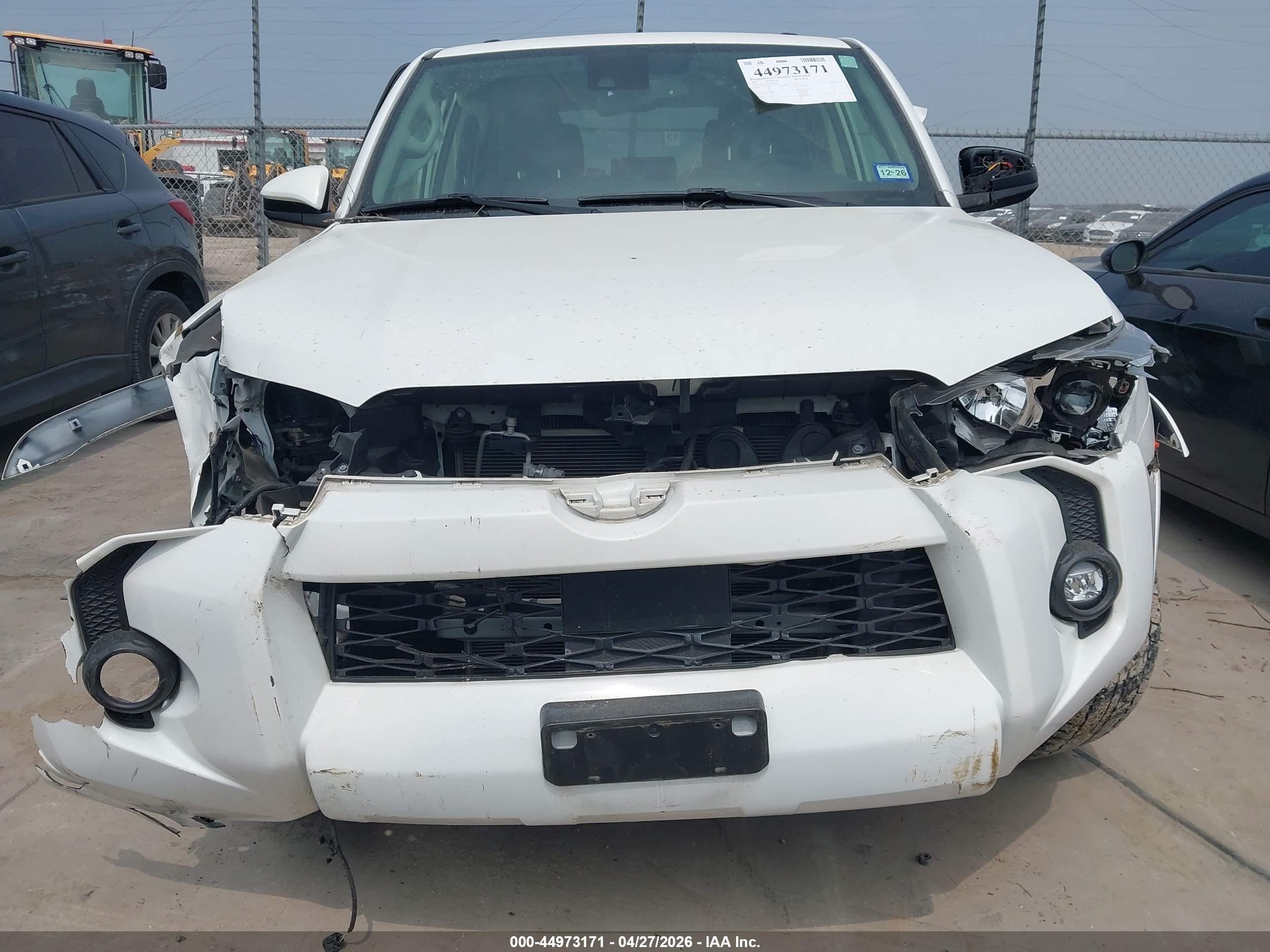 TOYOTA 4RUNNER image 6
