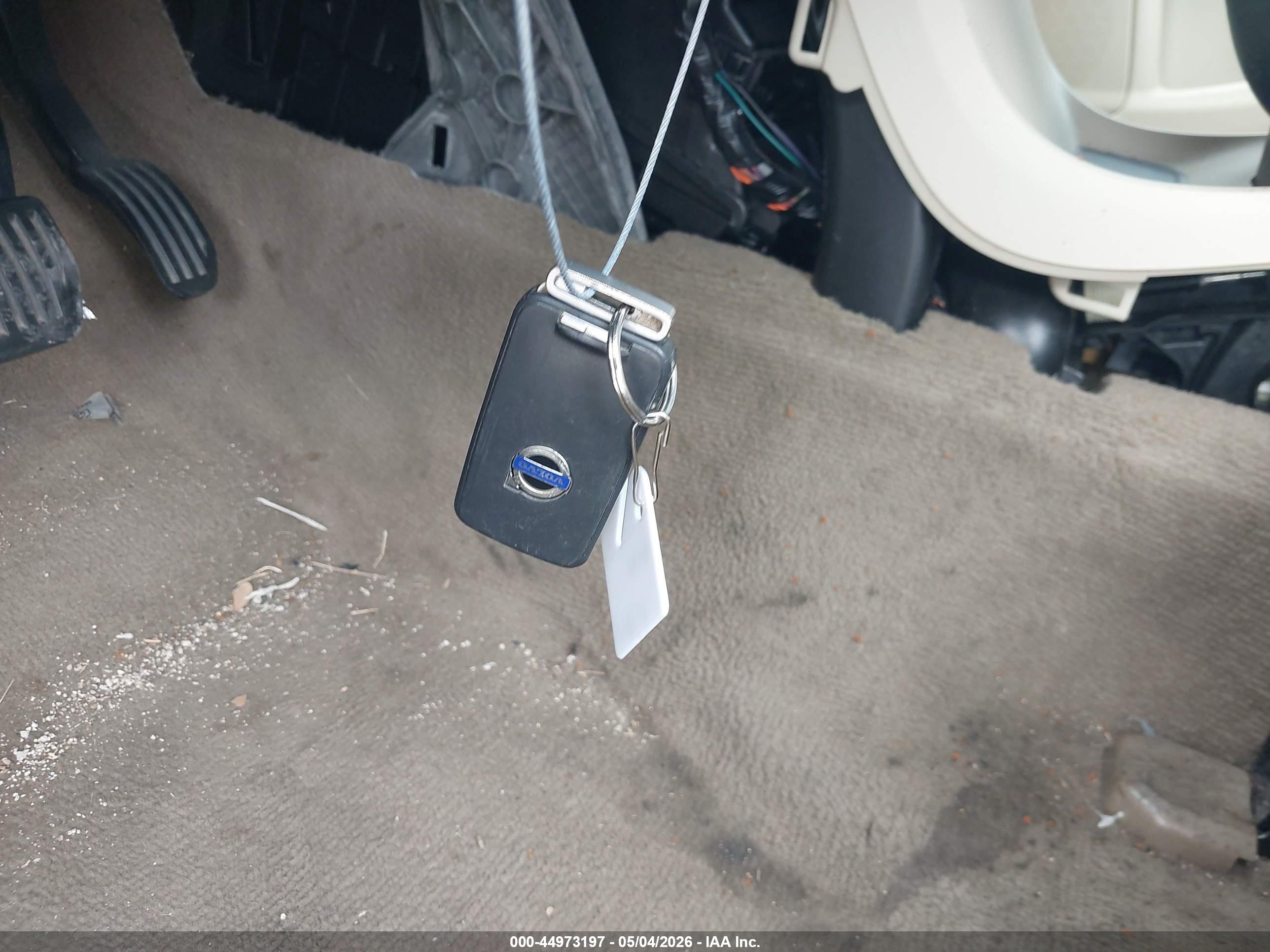 VOLVO S60 image 11