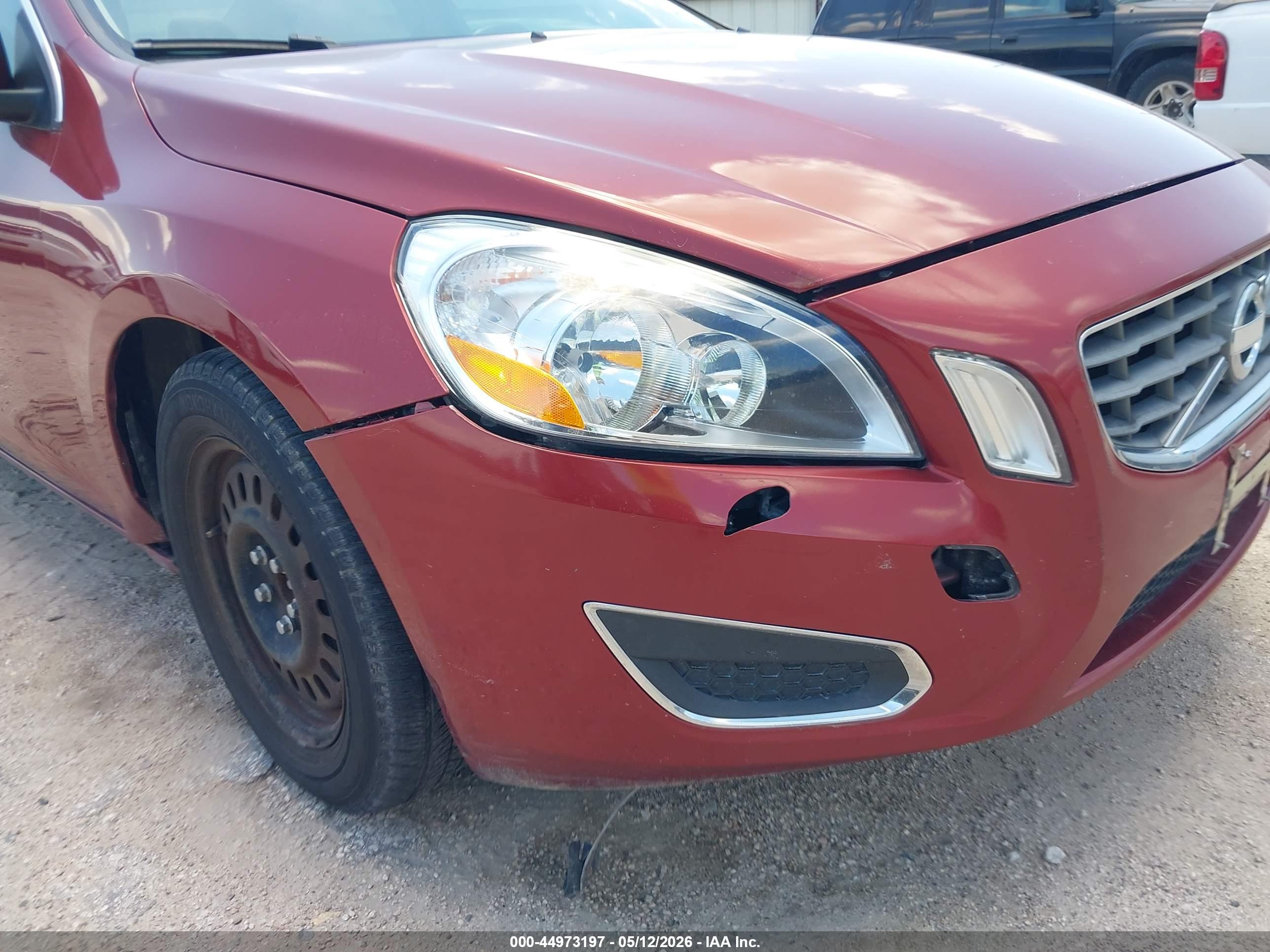 VOLVO S60 image 6