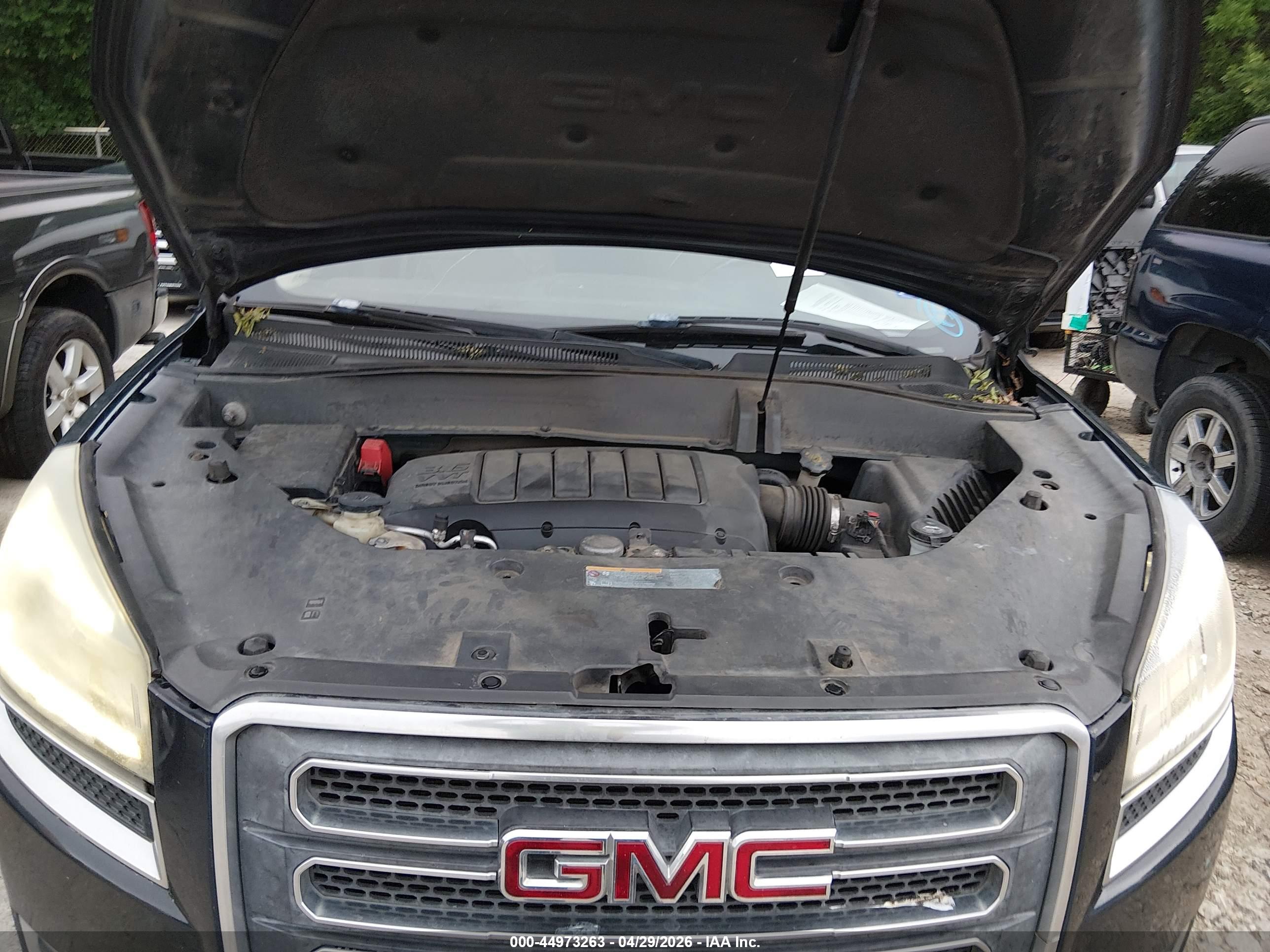 GMC ACADIA image 10