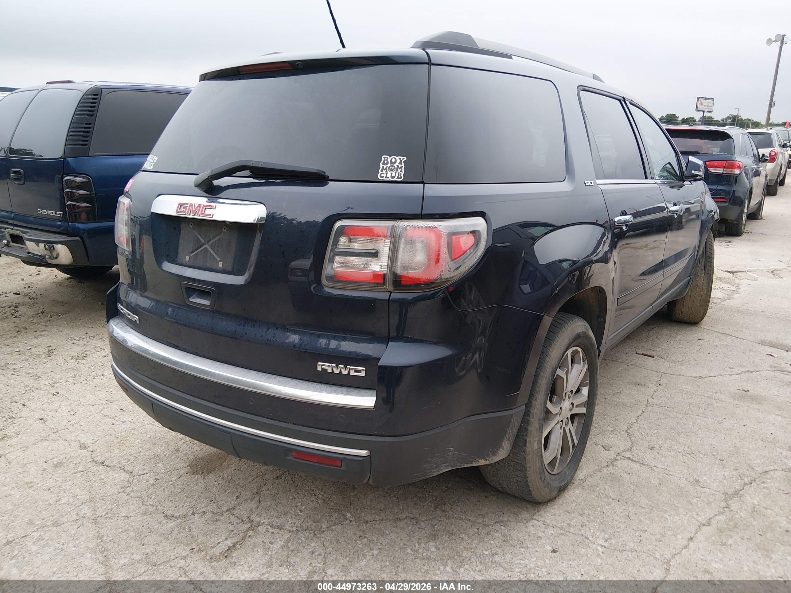 GMC ACADIA image 4