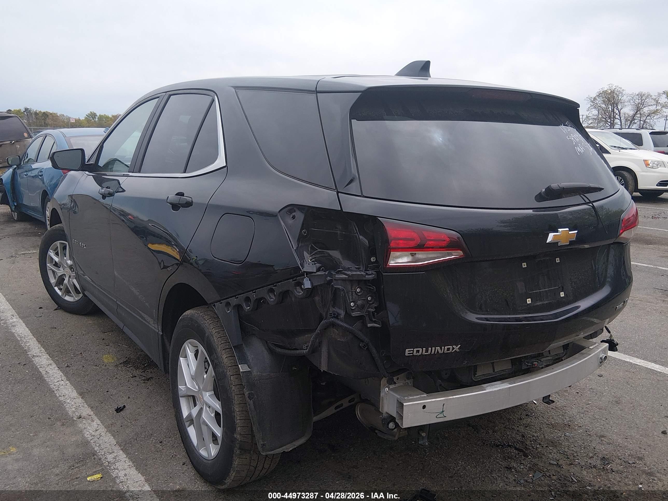 CHEVROLET EQUINOX image 3
