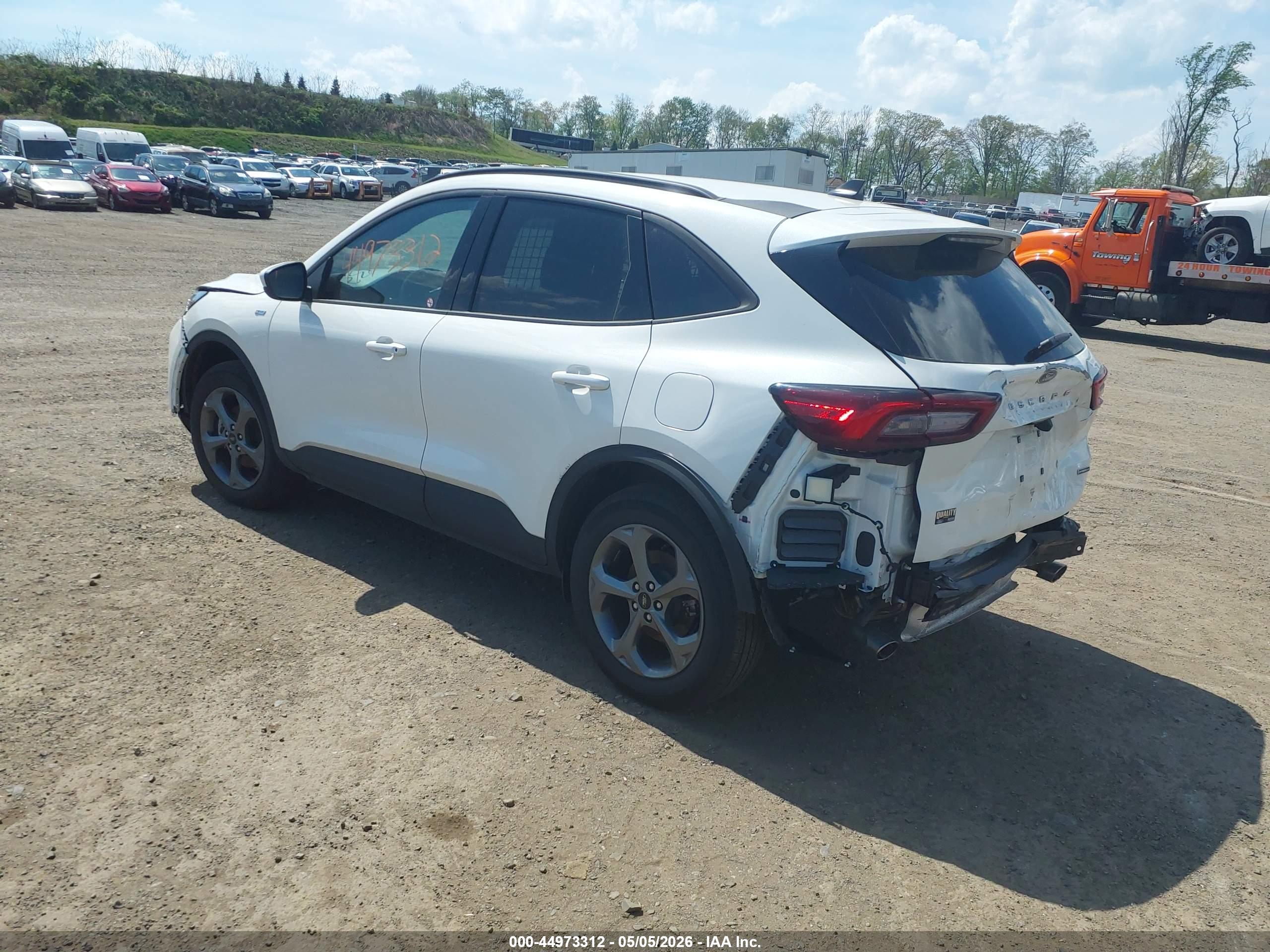 FORD ESCAPE image 3