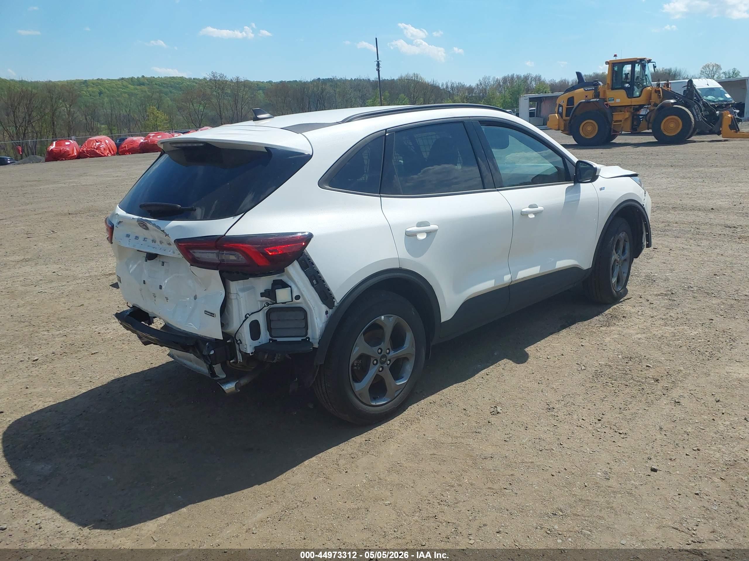 FORD ESCAPE image 4