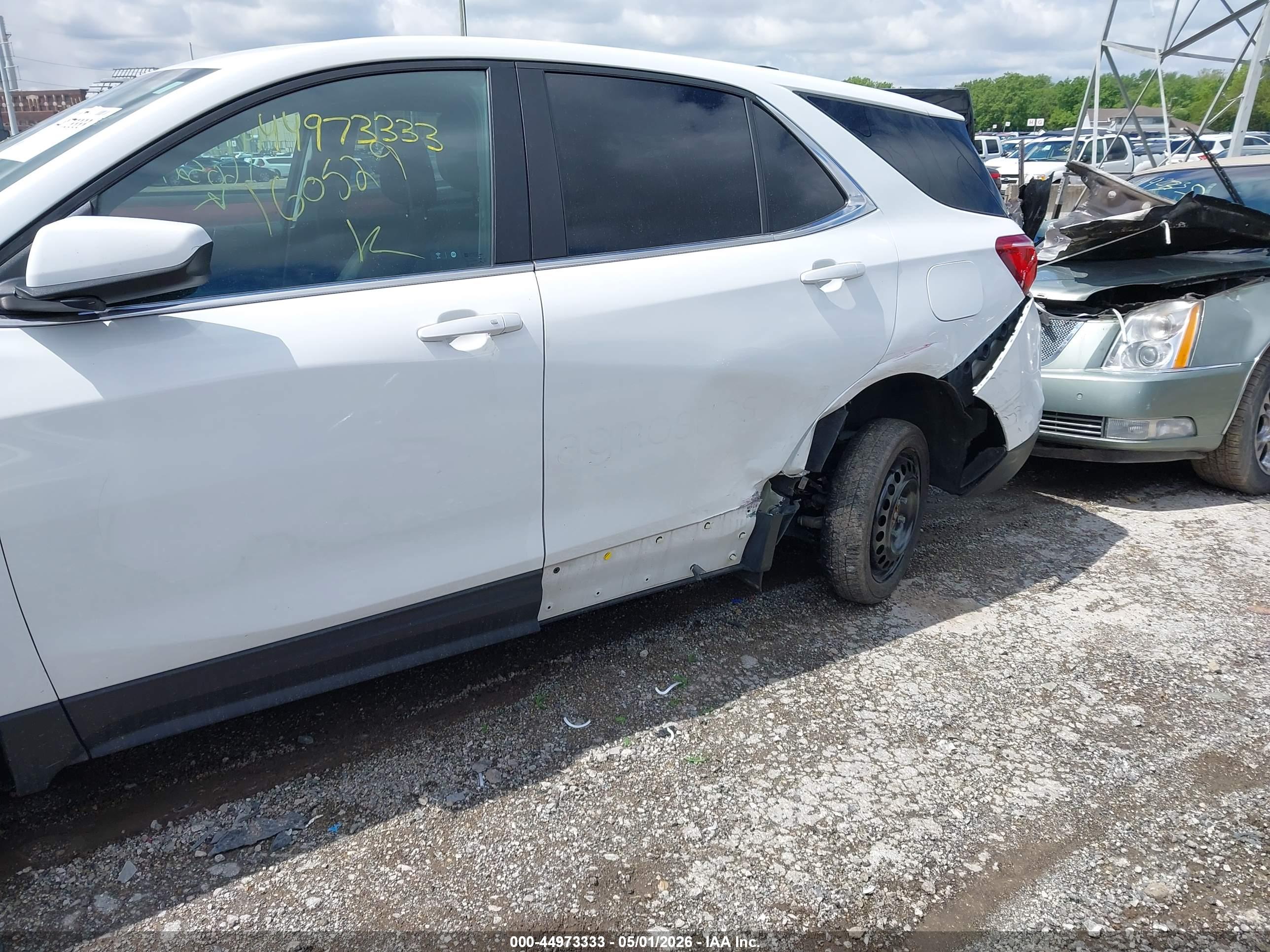 CHEVROLET EQUINOX image 6