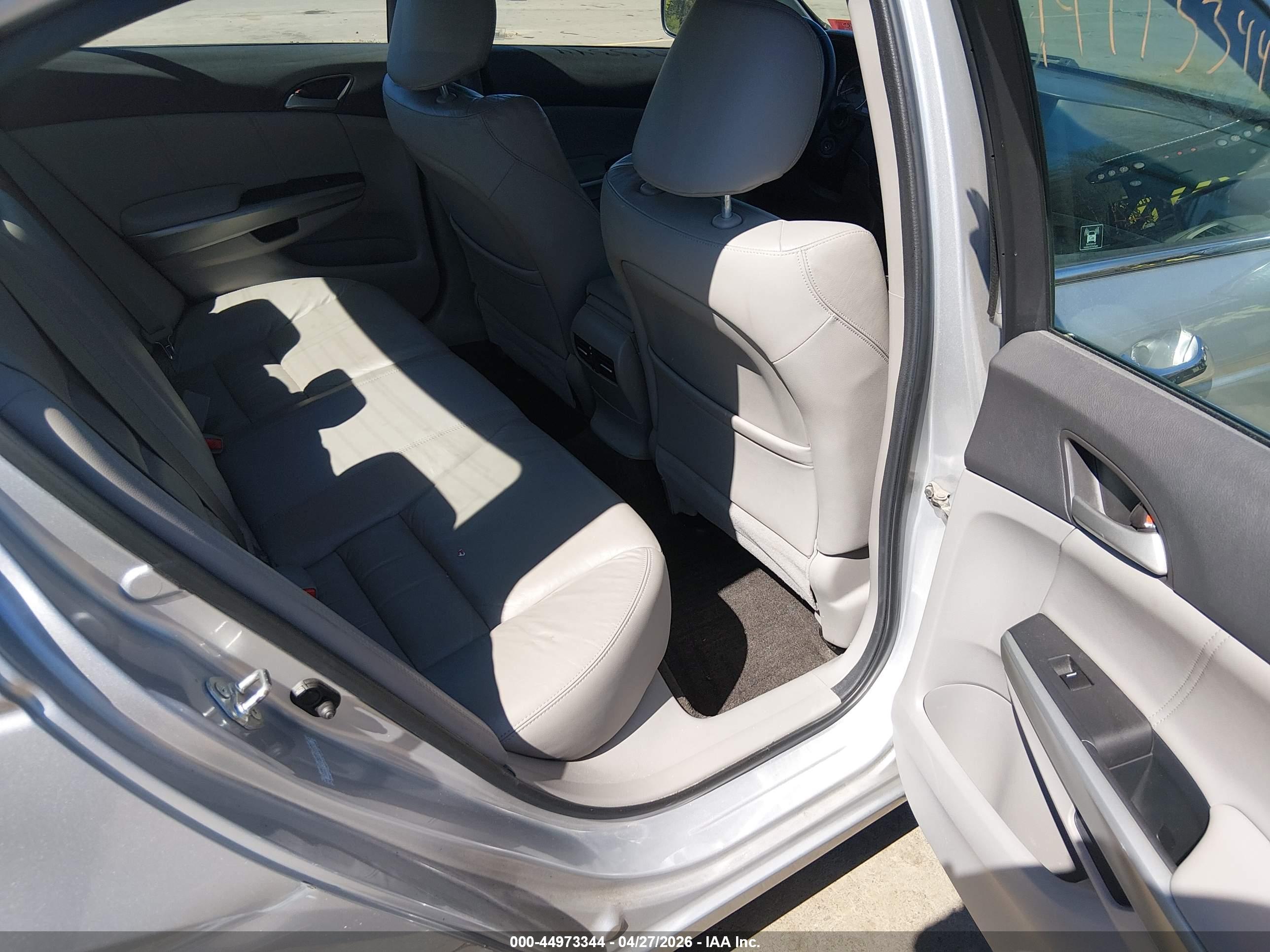 HONDA ACCORD image 8
