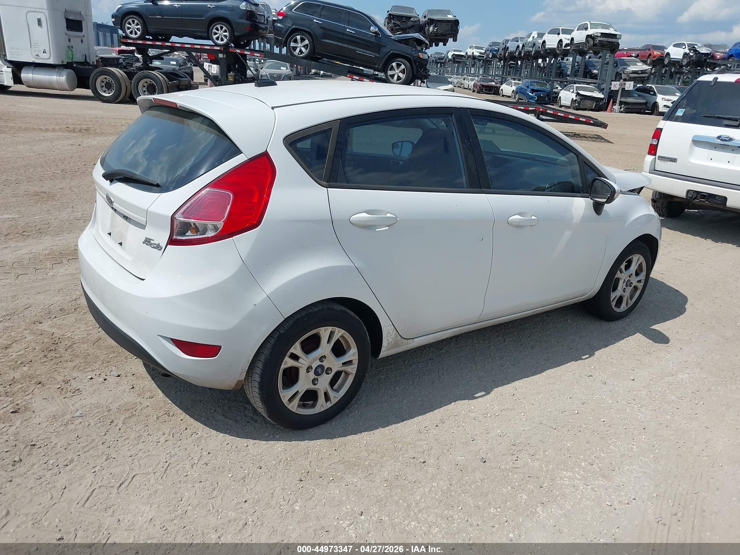FORD FIESTA image 4
