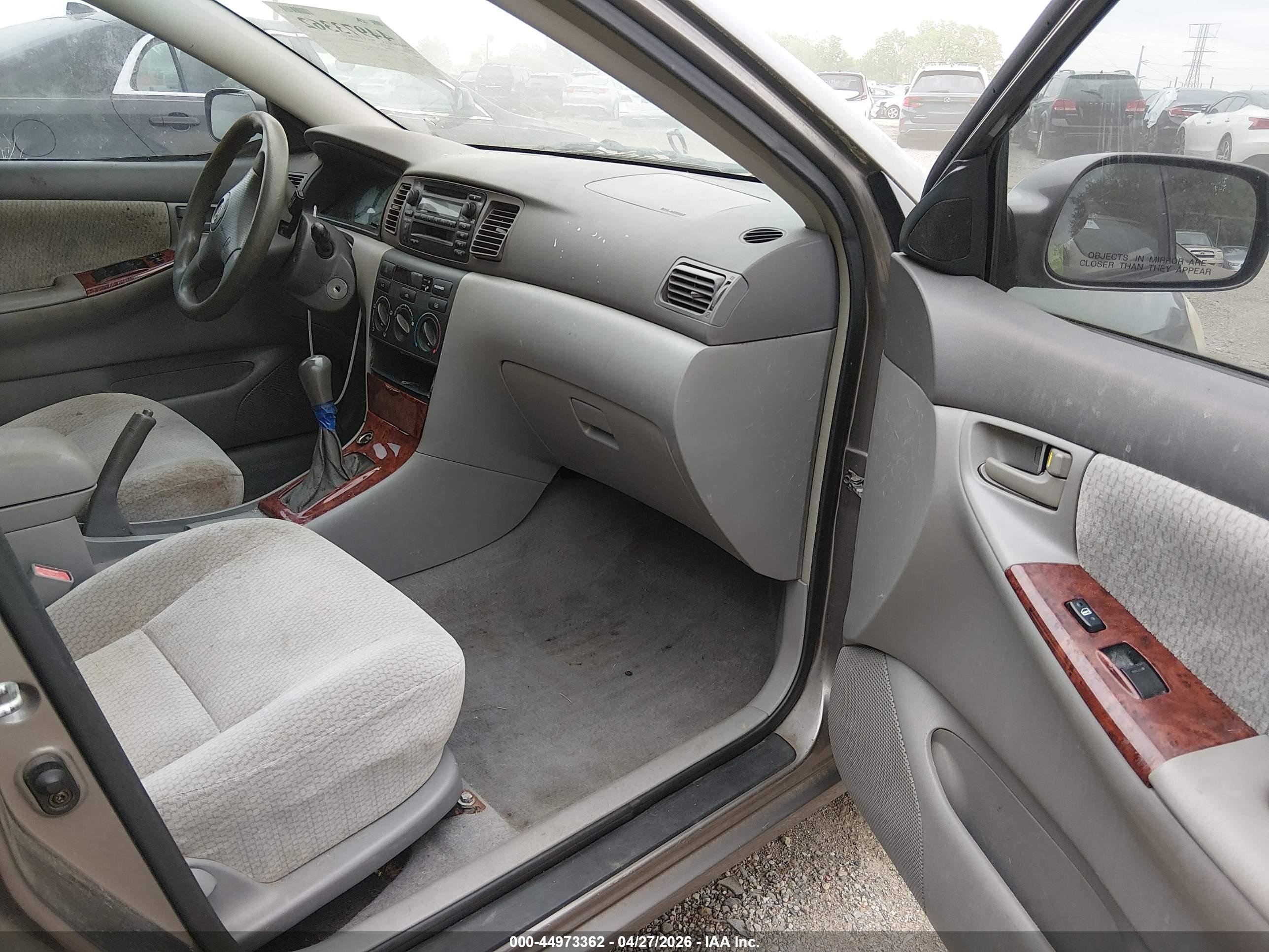TOYOTA COROLLA image 5