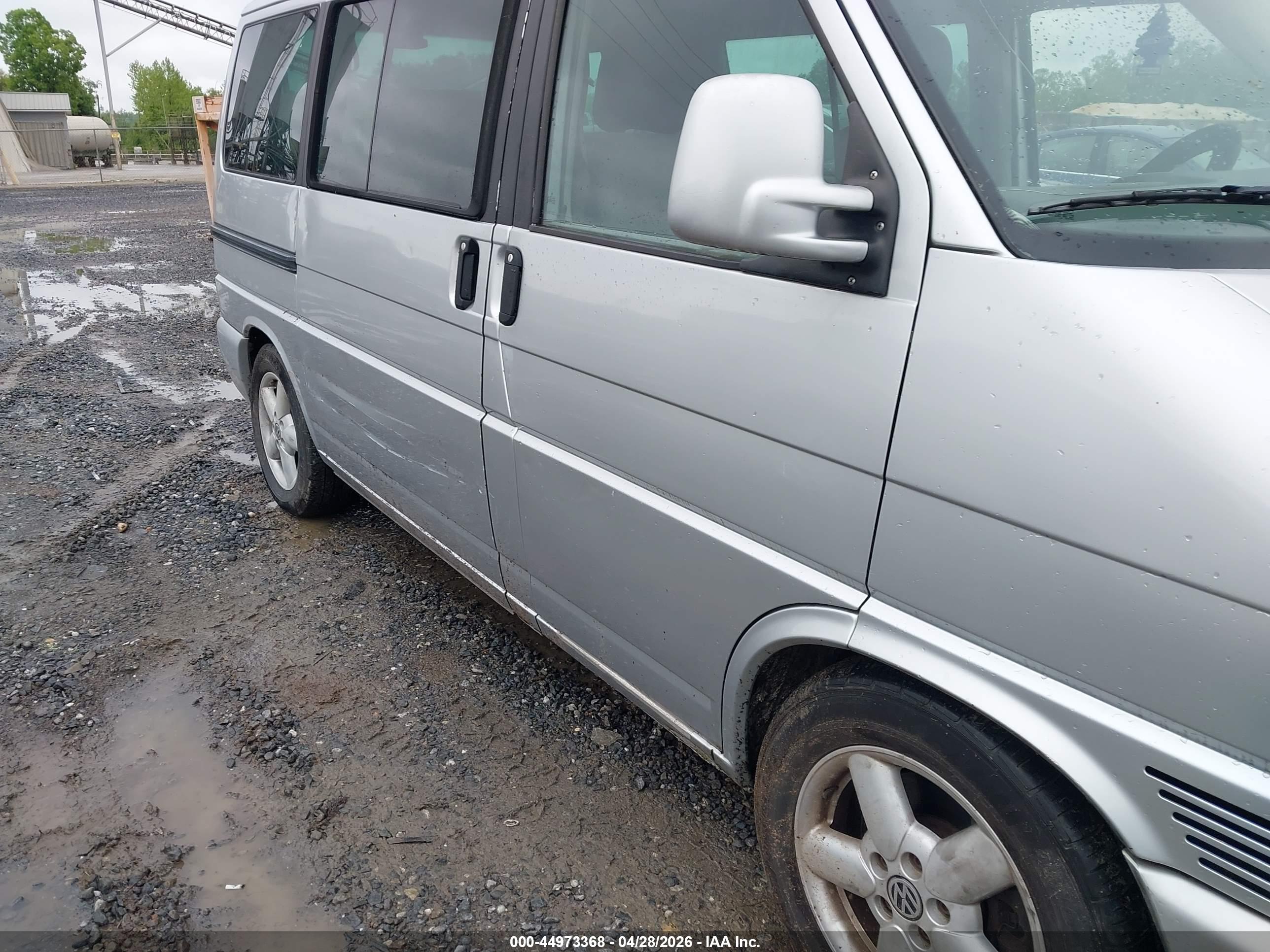 VOLKSWAGEN EUROVAN image 6