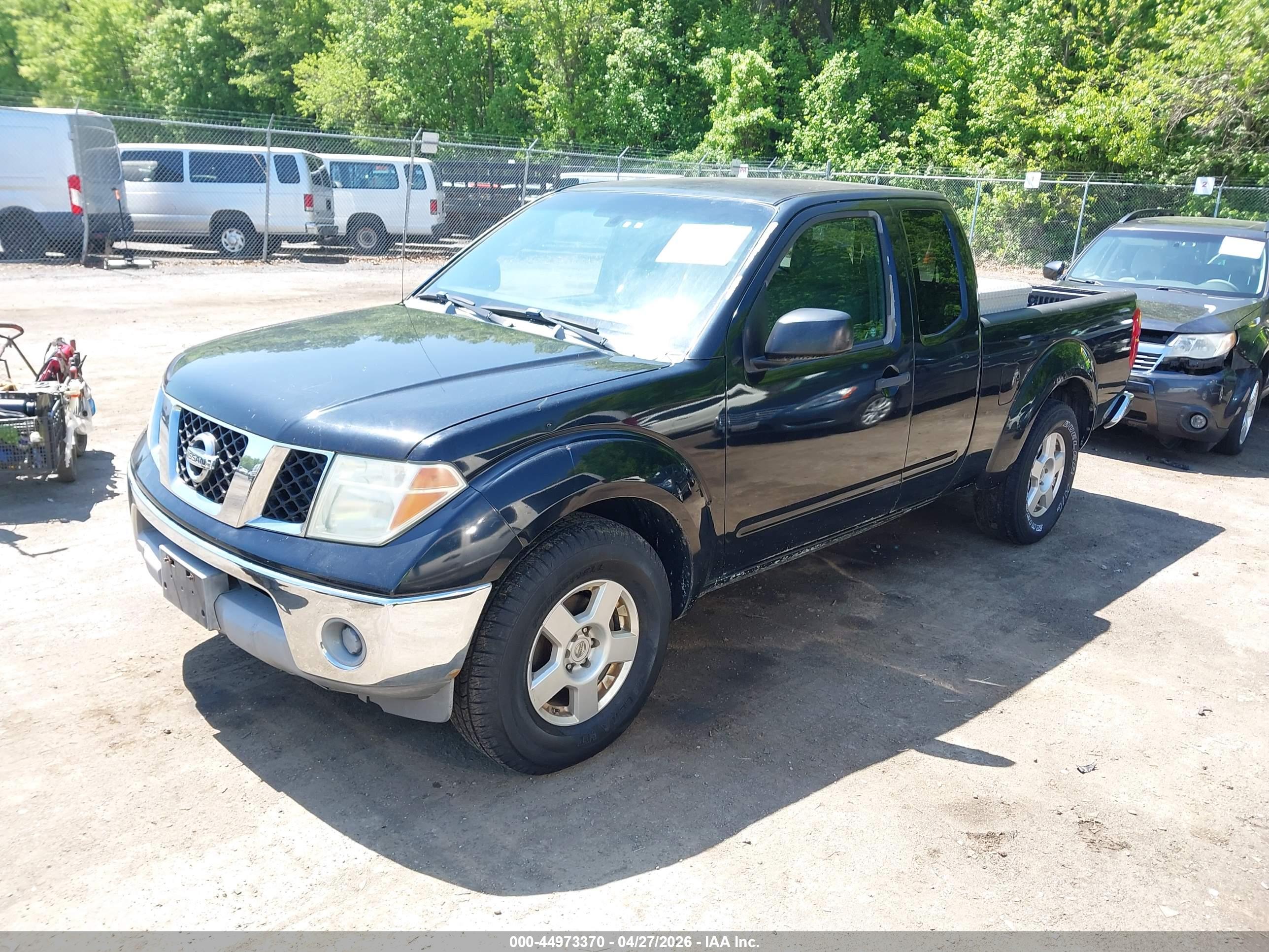NISSAN FRONTIER image 2