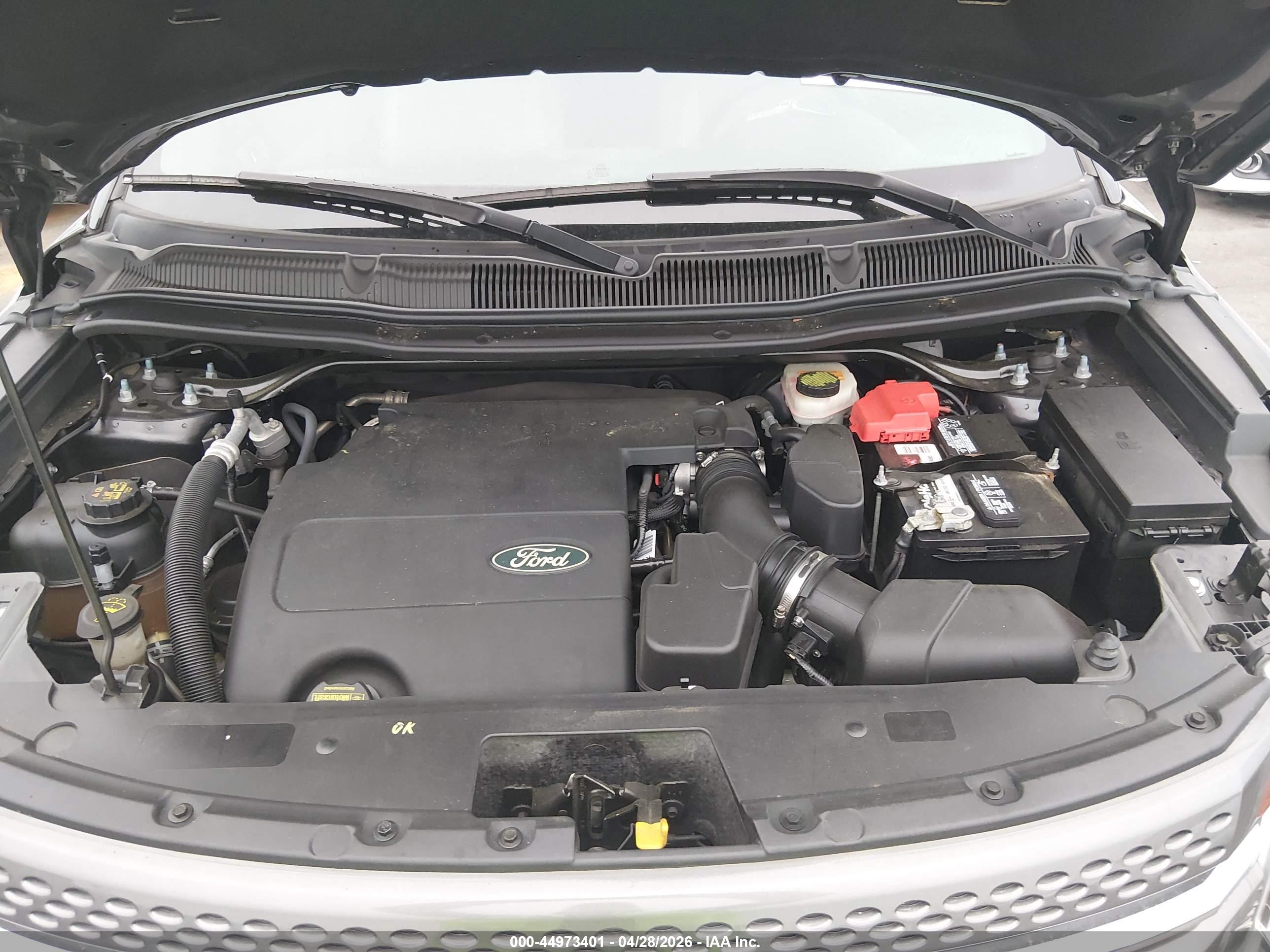 FORD EXPLORER image 10