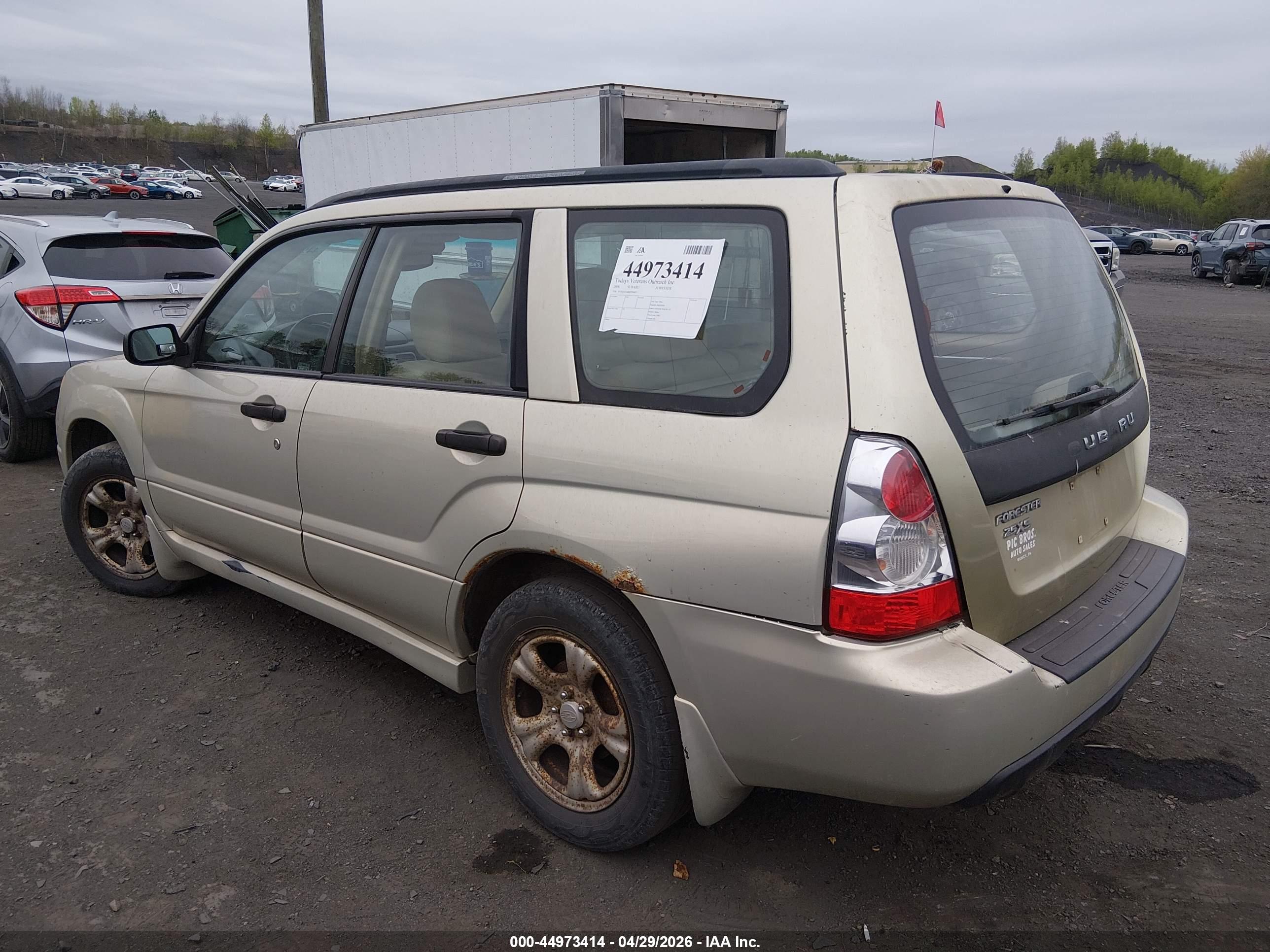 SUBARU FORESTER image 3