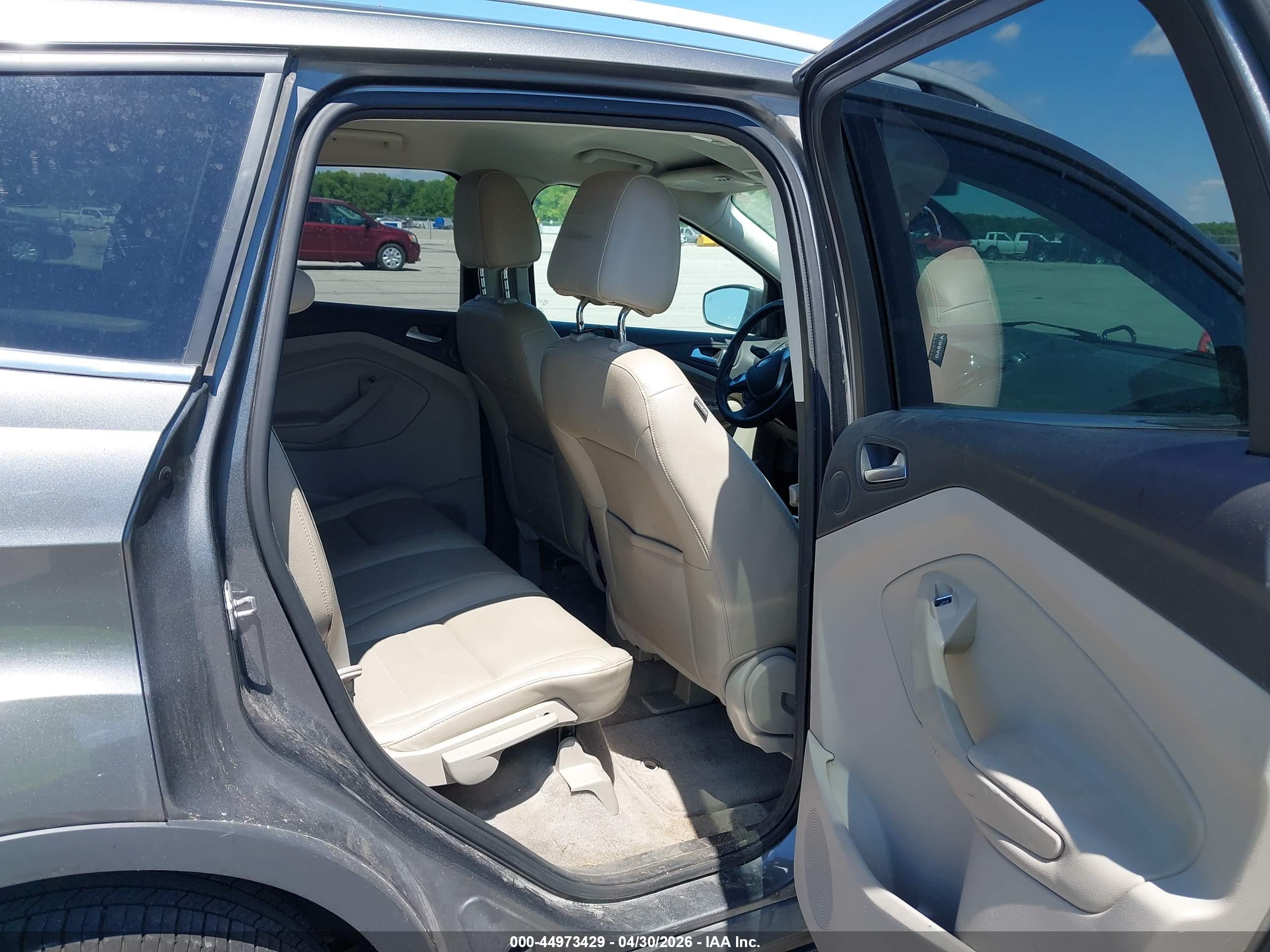 FORD ESCAPE image 8