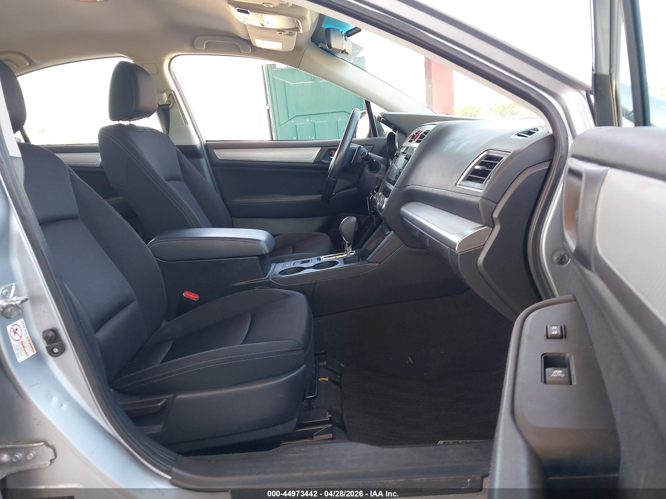 SUBARU LEGACY image 5