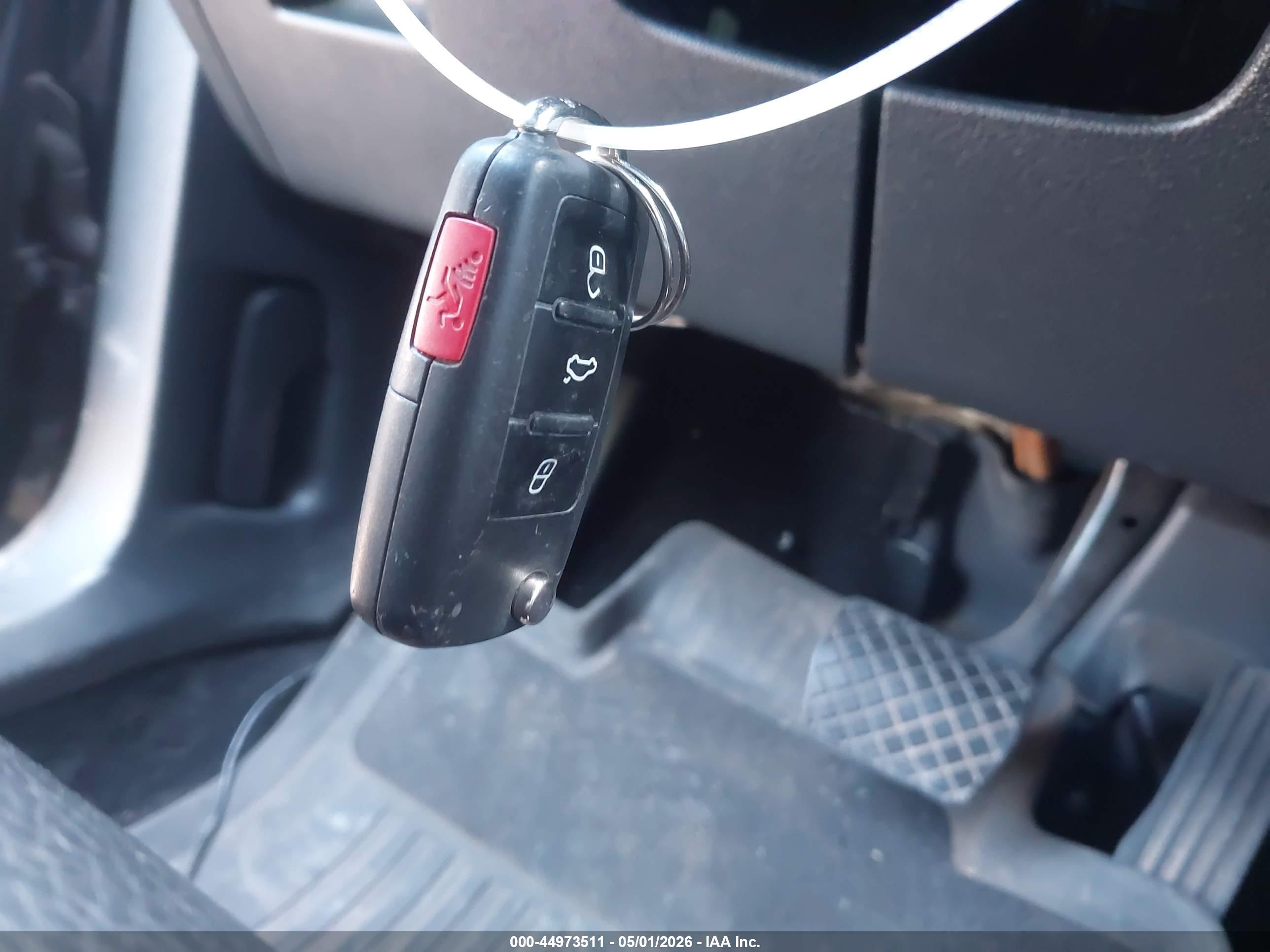 VOLKSWAGEN TIGUAN image 11