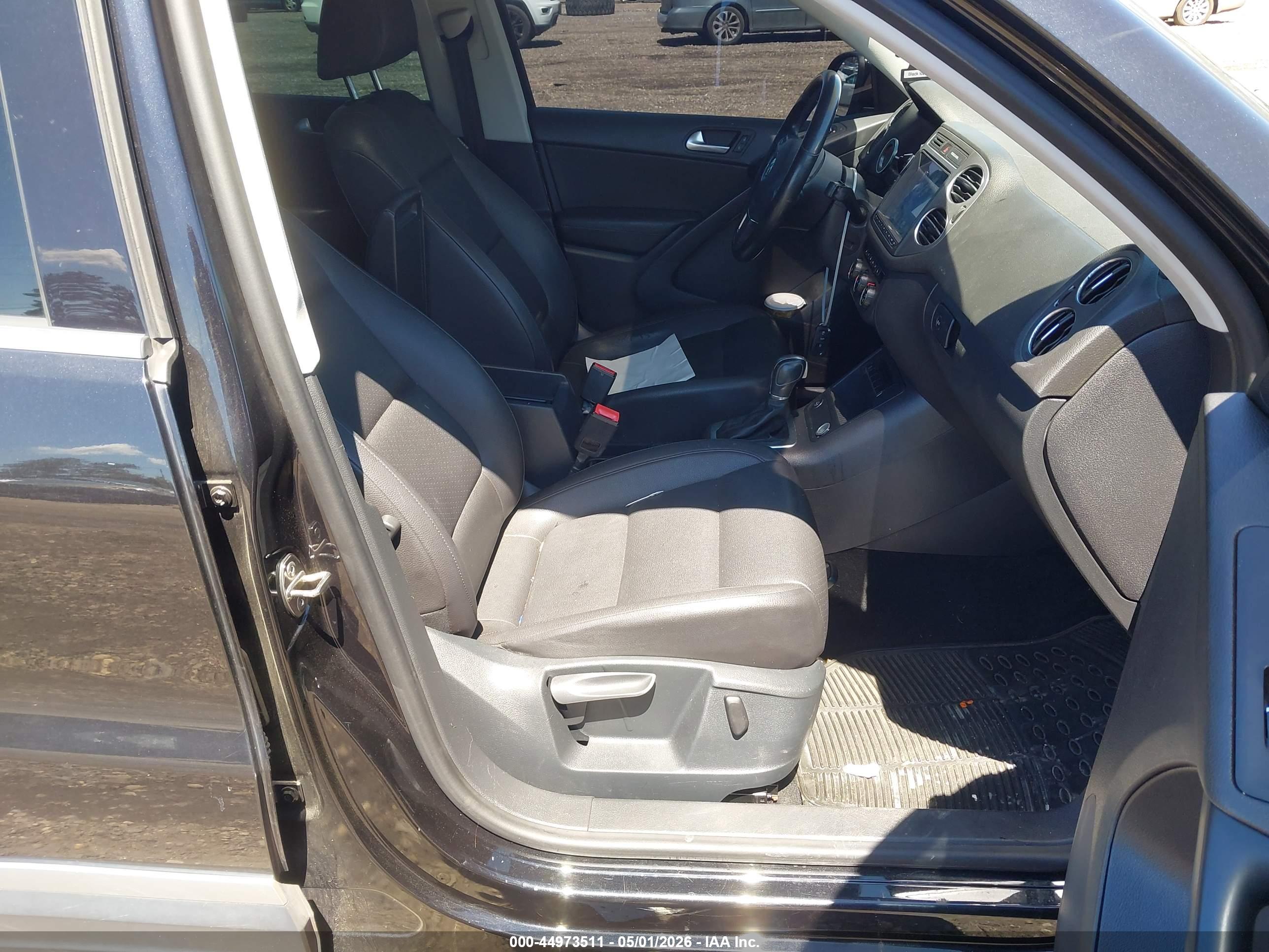 VOLKSWAGEN TIGUAN image 5