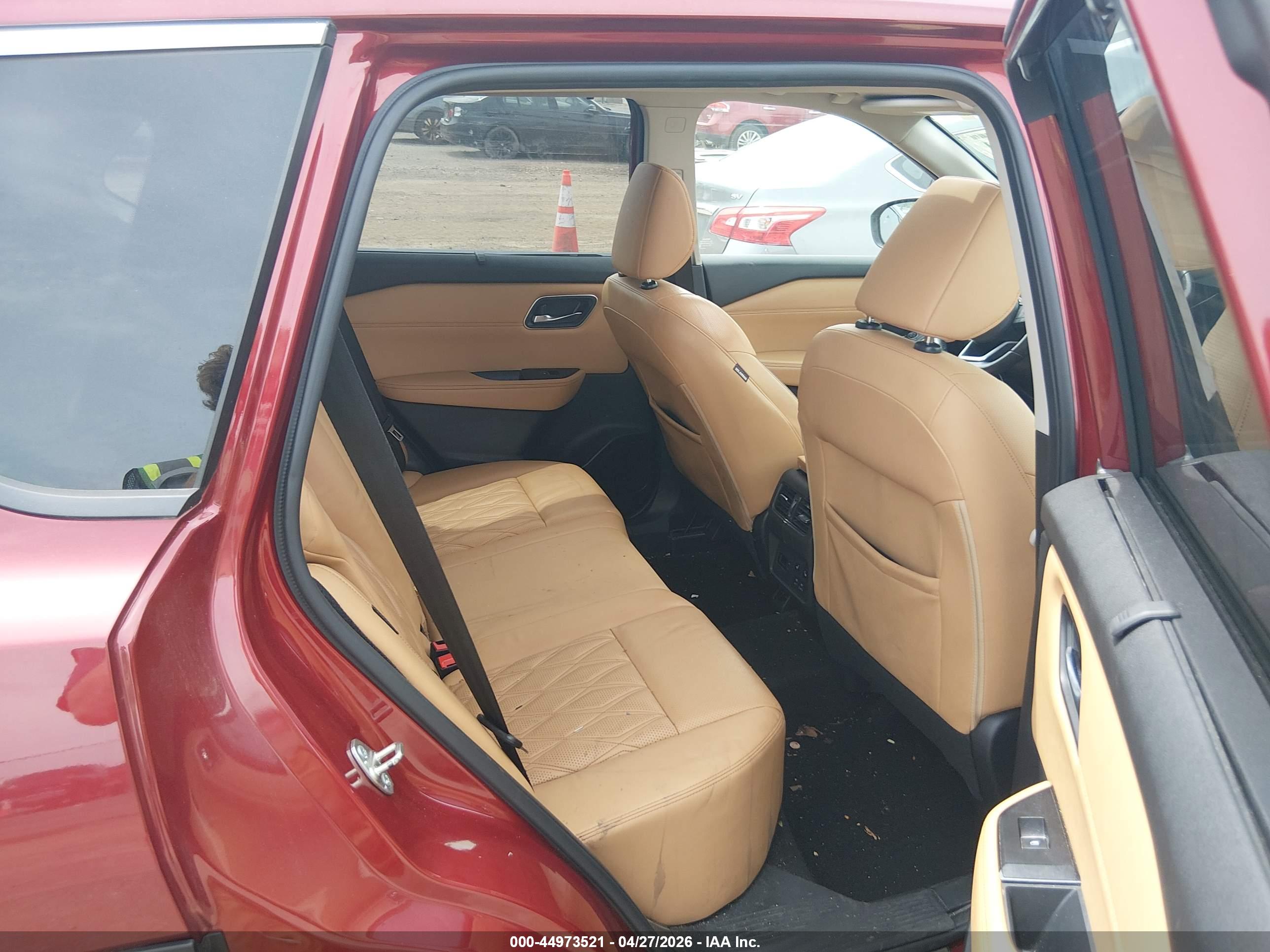 NISSAN ROGUE image 8