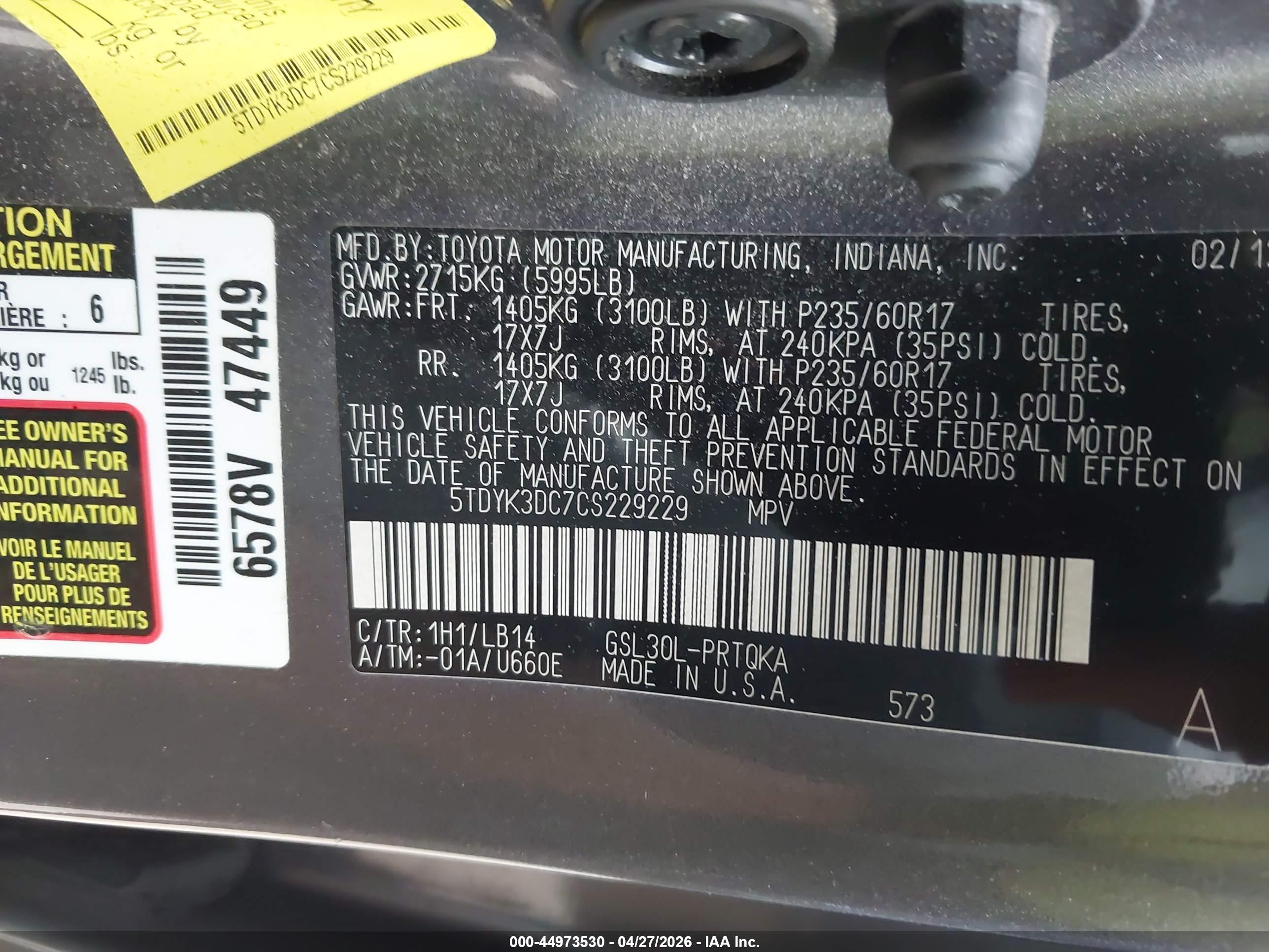 TOYOTA SIENNA image 9