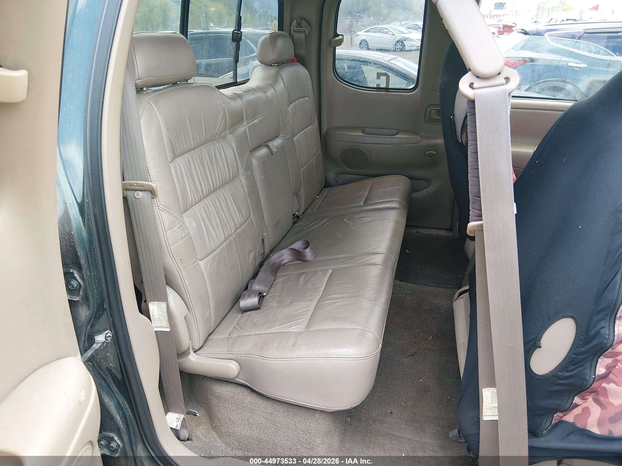 TOYOTA TUNDRA image 8