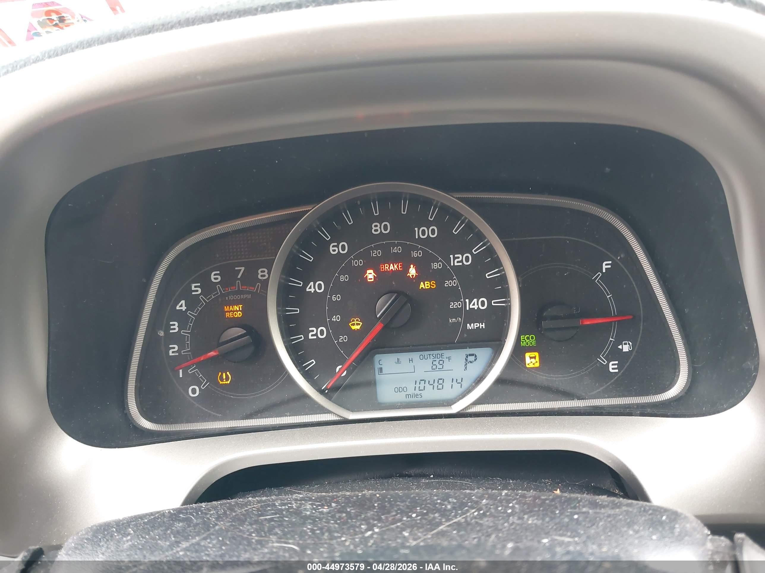 TOYOTA RAV4 image 7