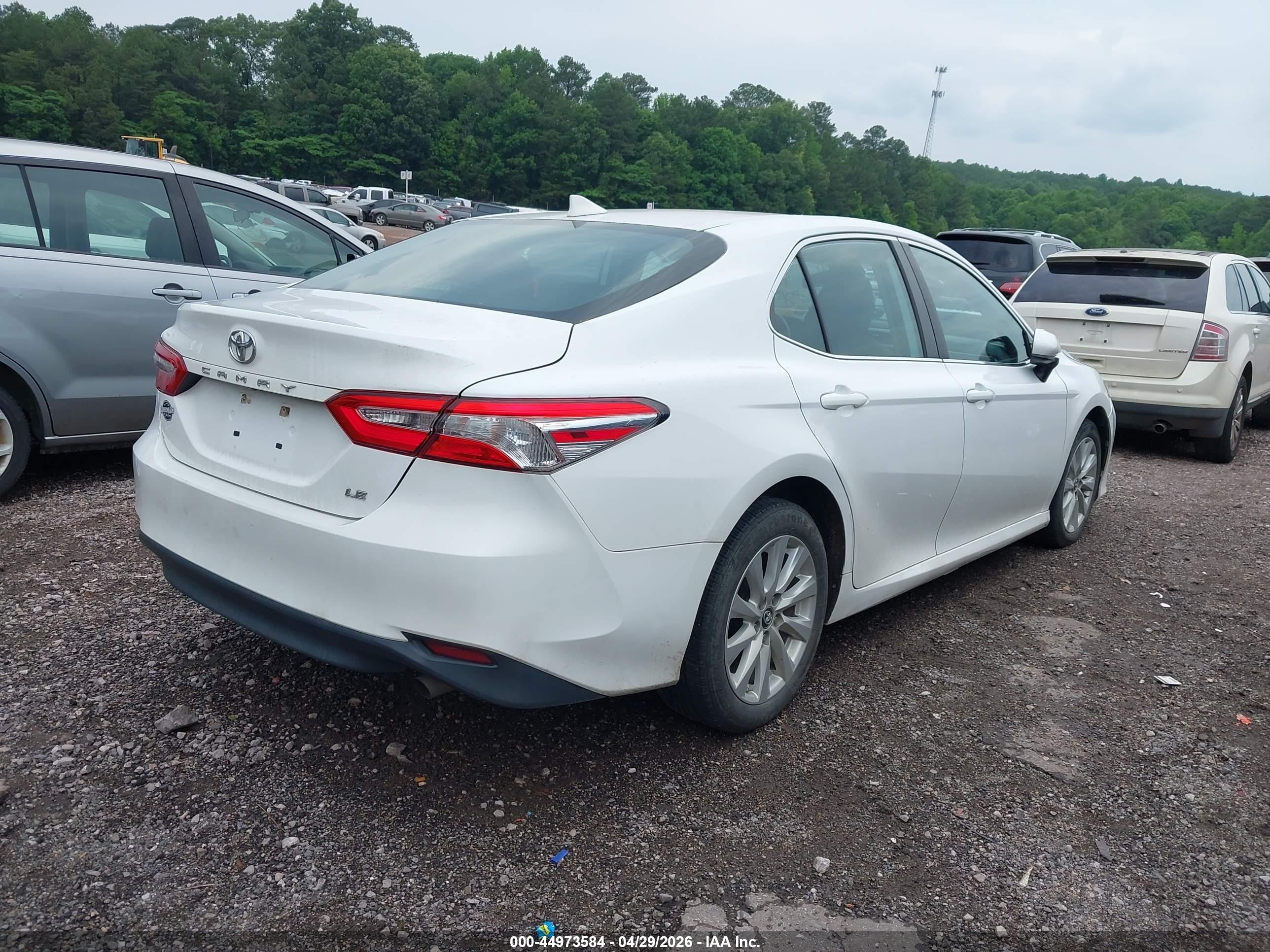 TOYOTA CAMRY image 4