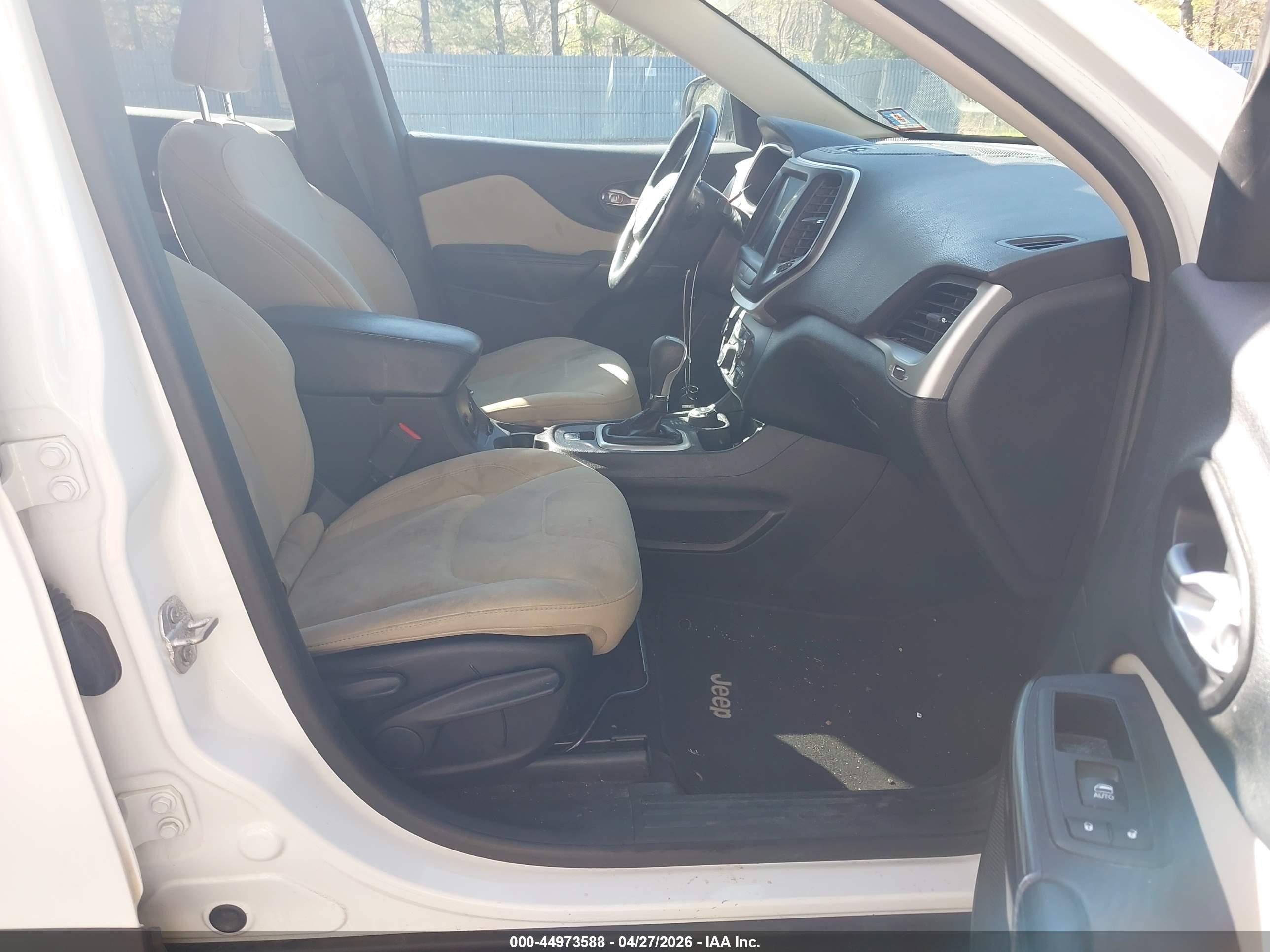 JEEP CHEROKEE image 5