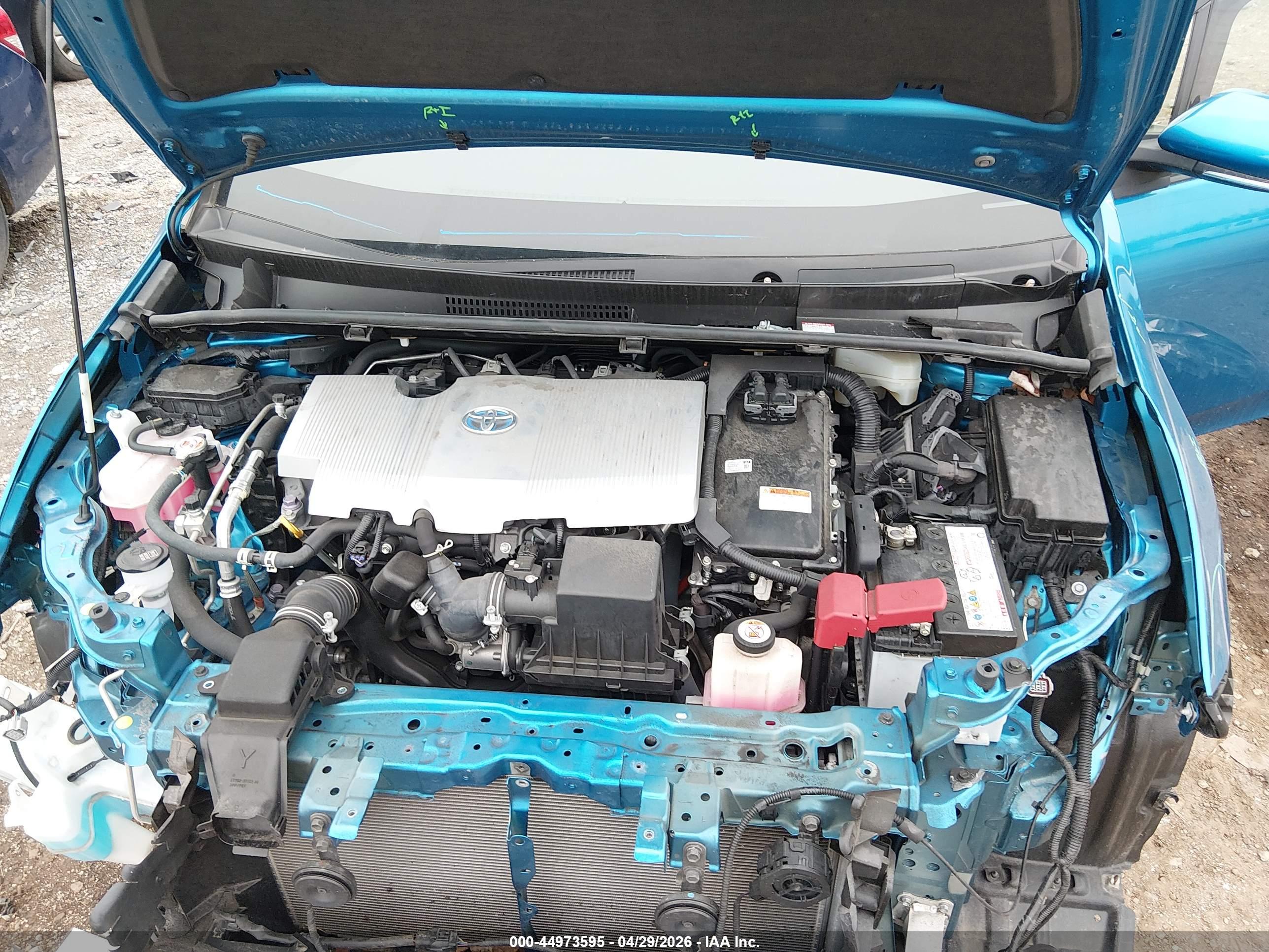 TOYOTA PRIUS image 10