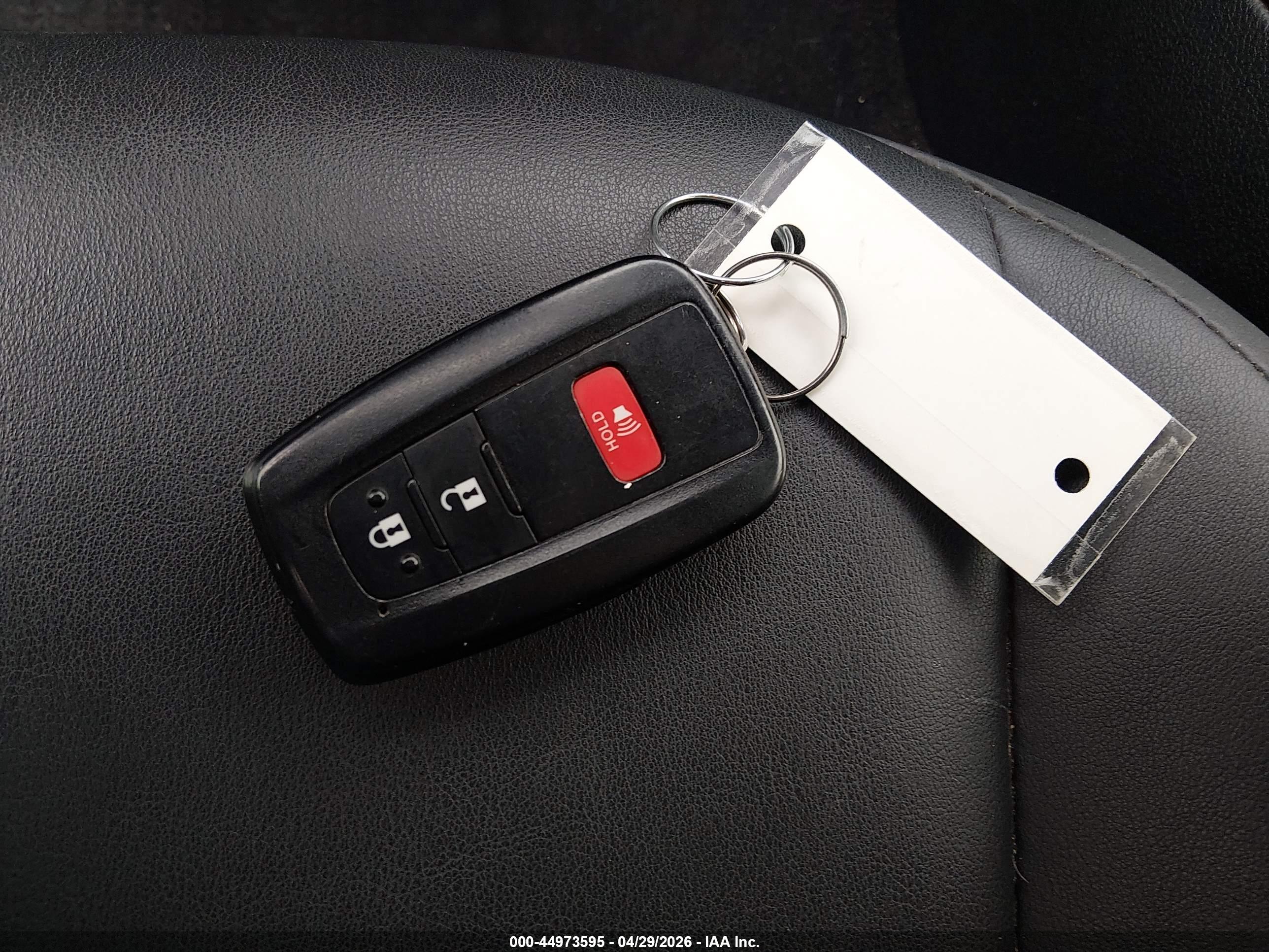 TOYOTA PRIUS image 11