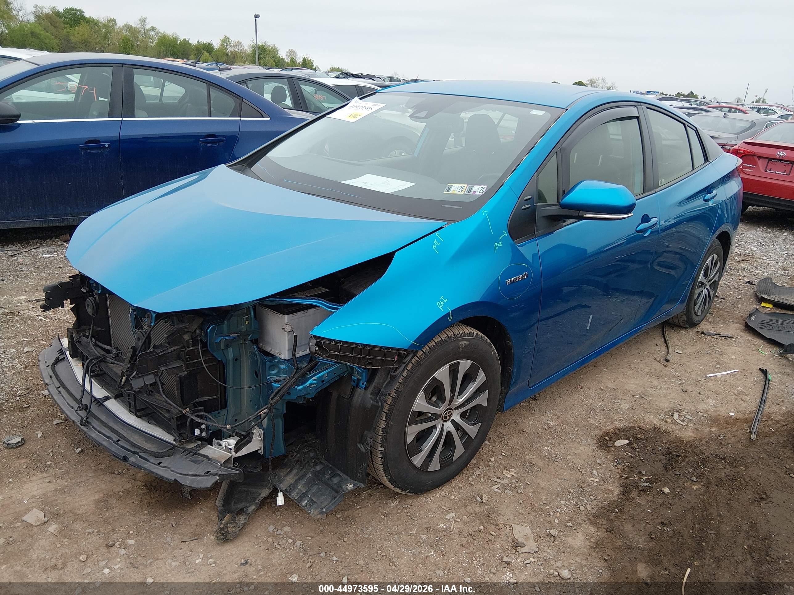 TOYOTA PRIUS image 2