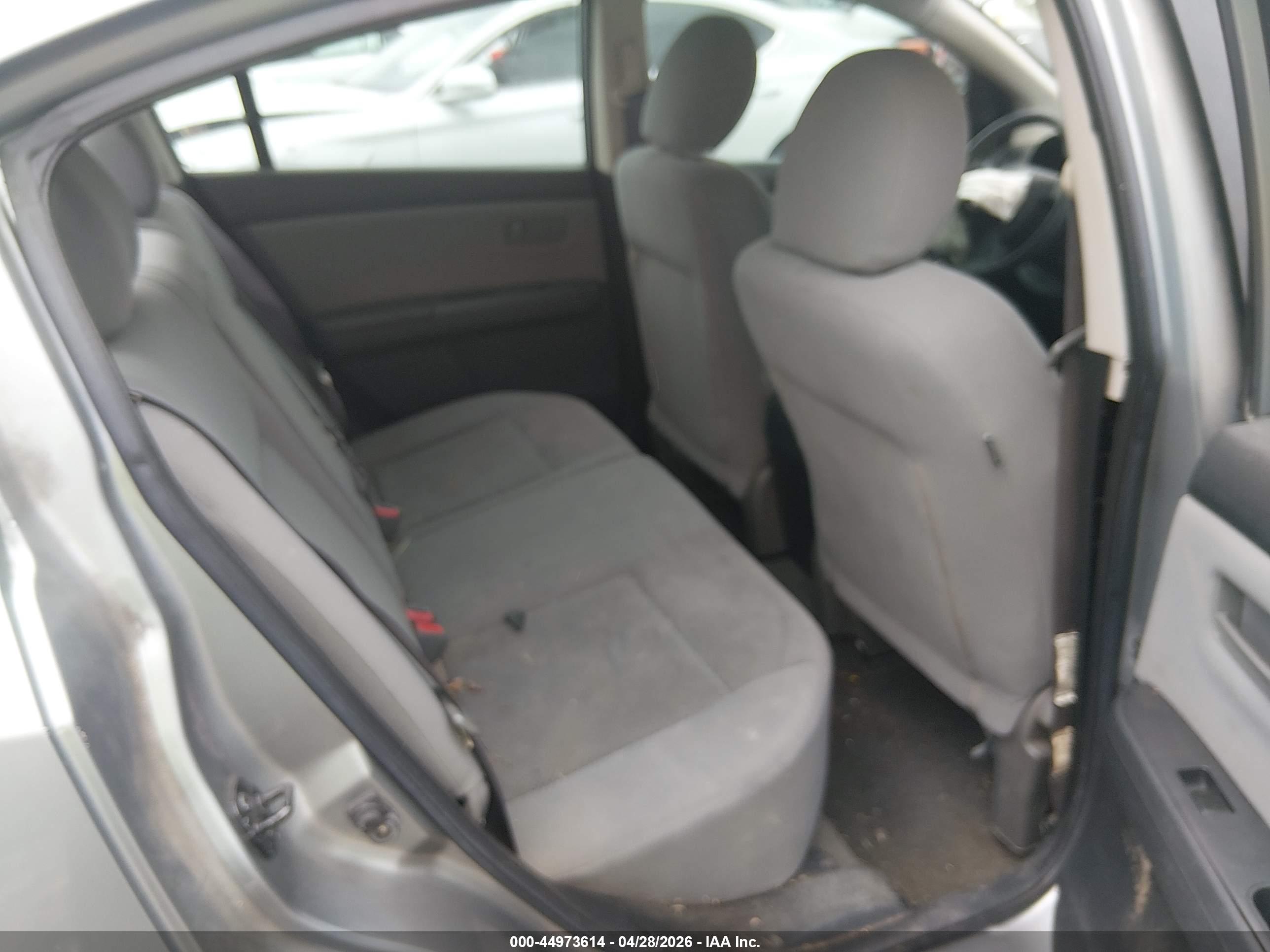 NISSAN SENTRA image 8