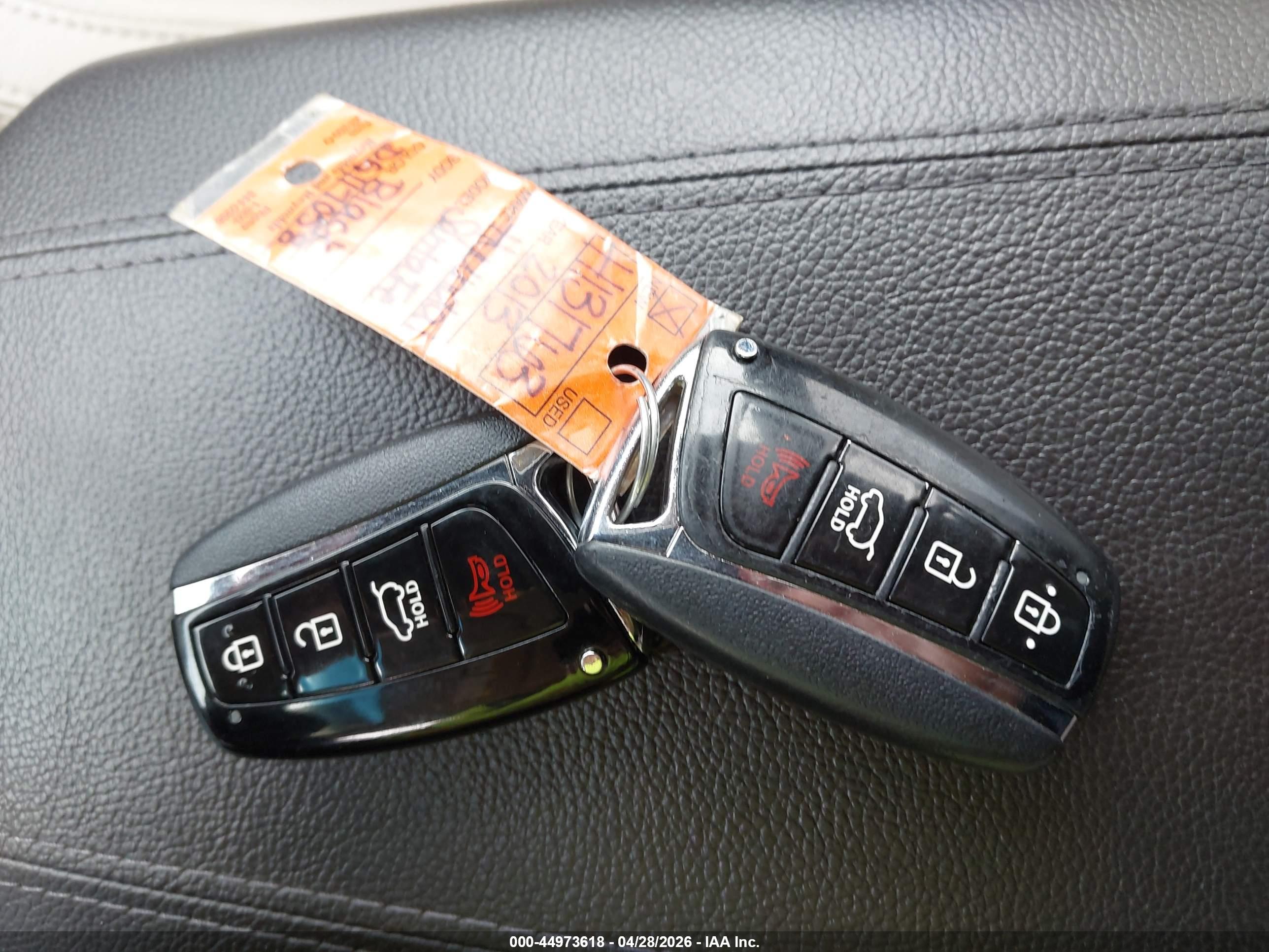 HYUNDAI SANTA image 11