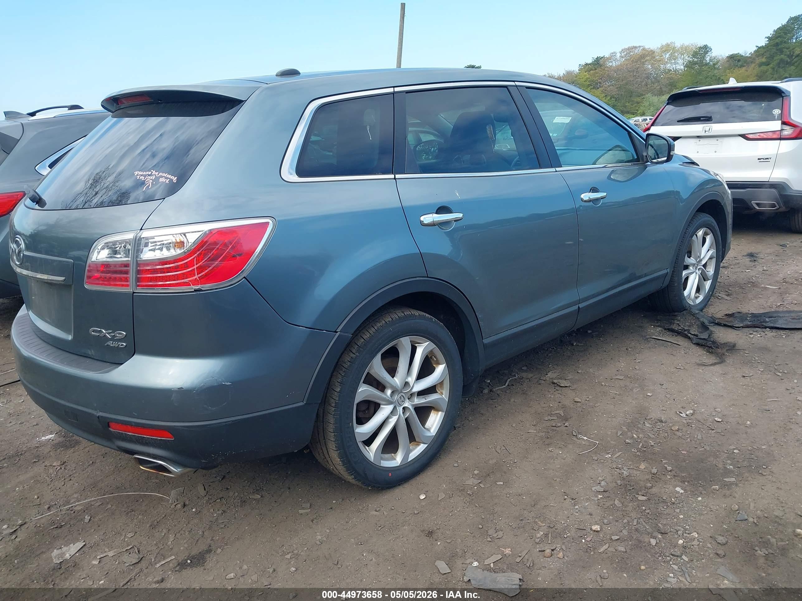MAZDA CX-9 image 4